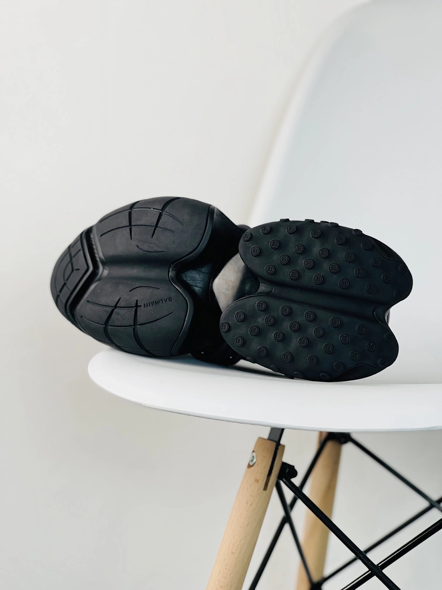 2022 Balmain Bullet Shoes Black Color