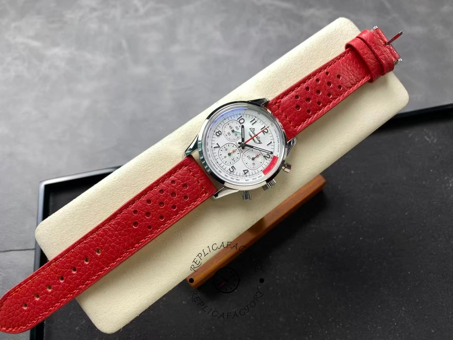 Breitling Top Time B01 Ford Thunderbird AB01766A1A1X1 Arabic Hour Markers 1:1 Clone