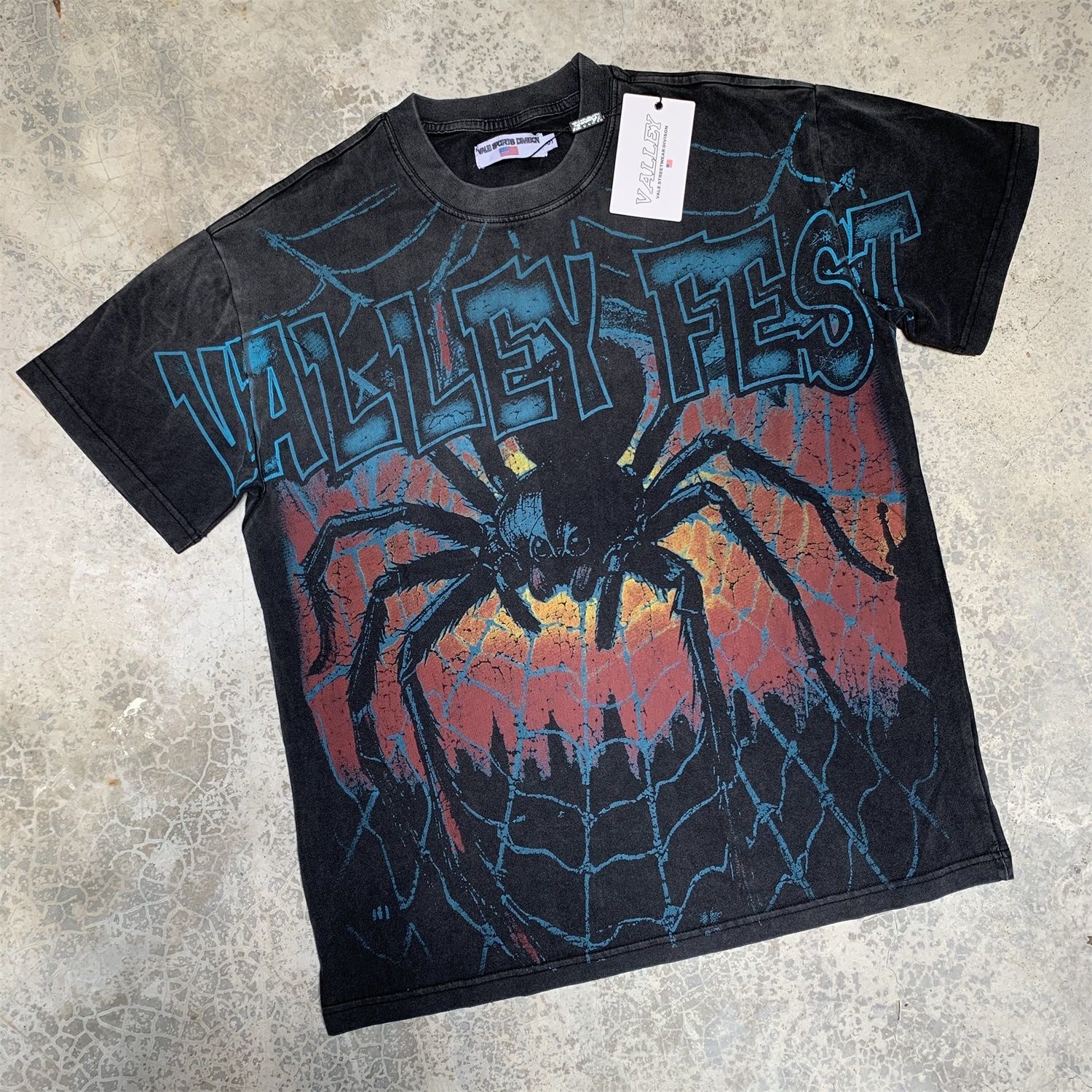 Vale Forever Big Spider Tee Washed Black