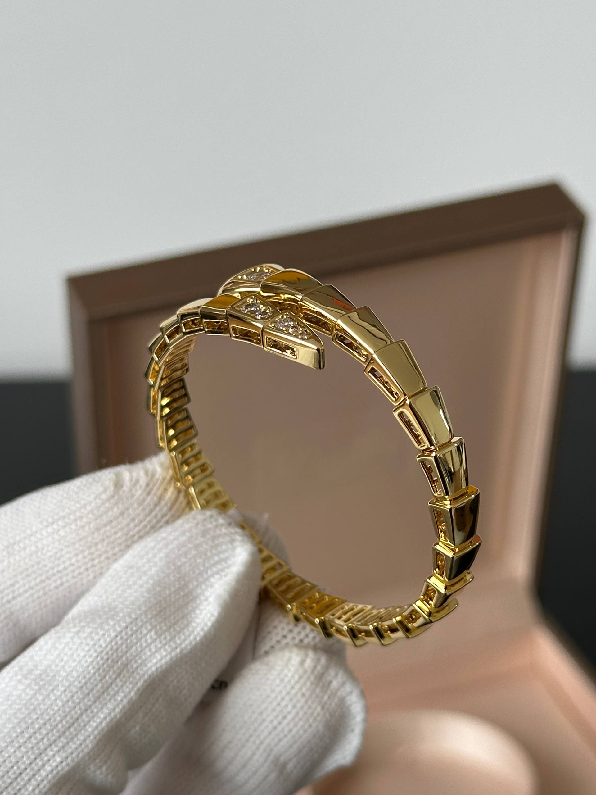 Bvlgari  Spirit Snake Series Gold Bracelet