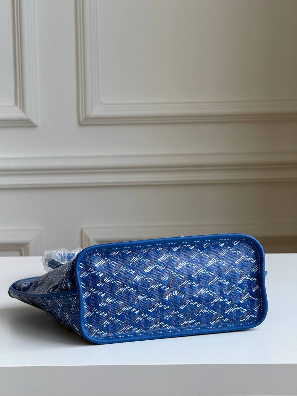 Goyard Saint Louis PM Tote Bag in Goyardine Canvas