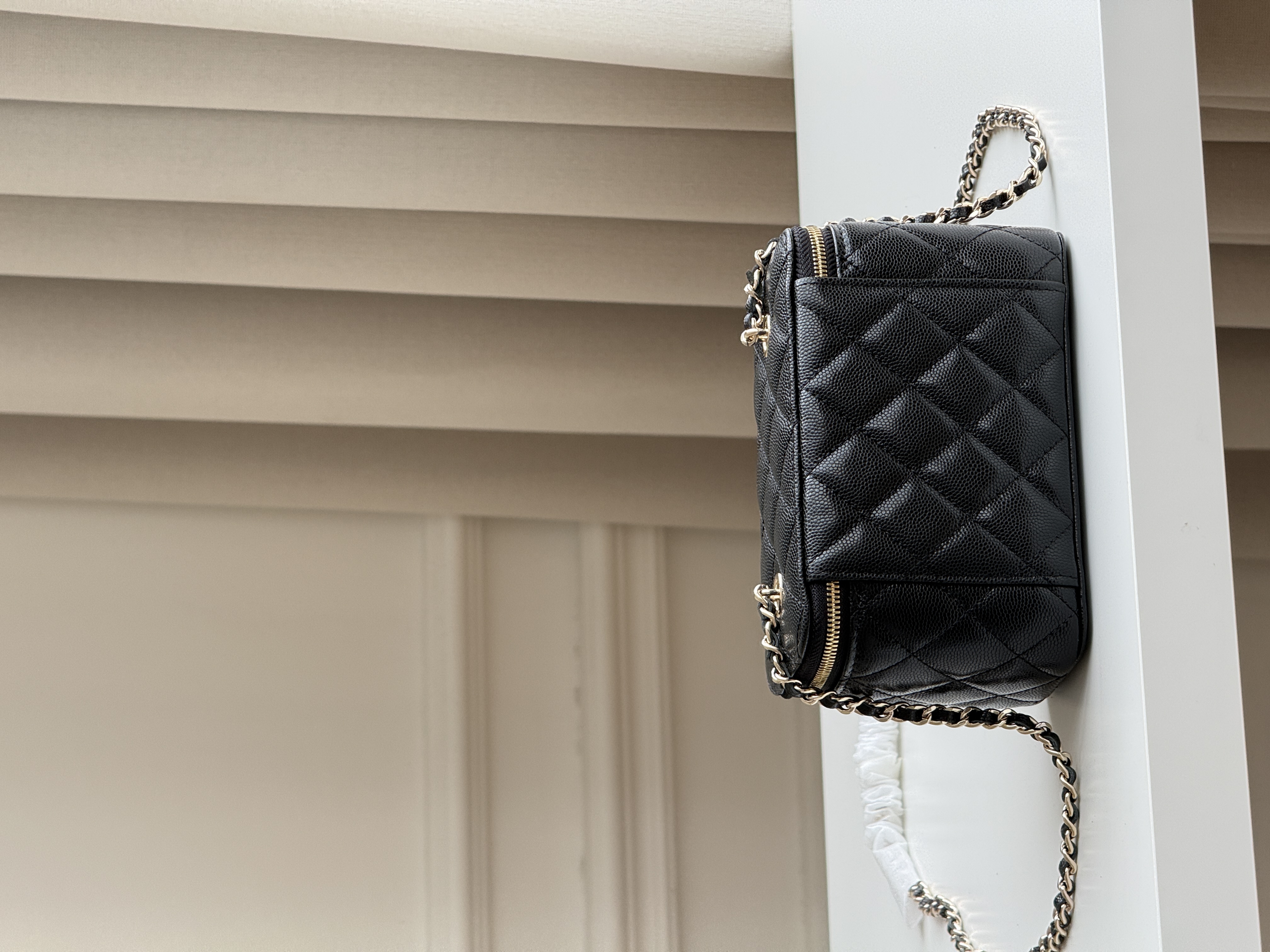 Small Caviar Chanel Vanity Case