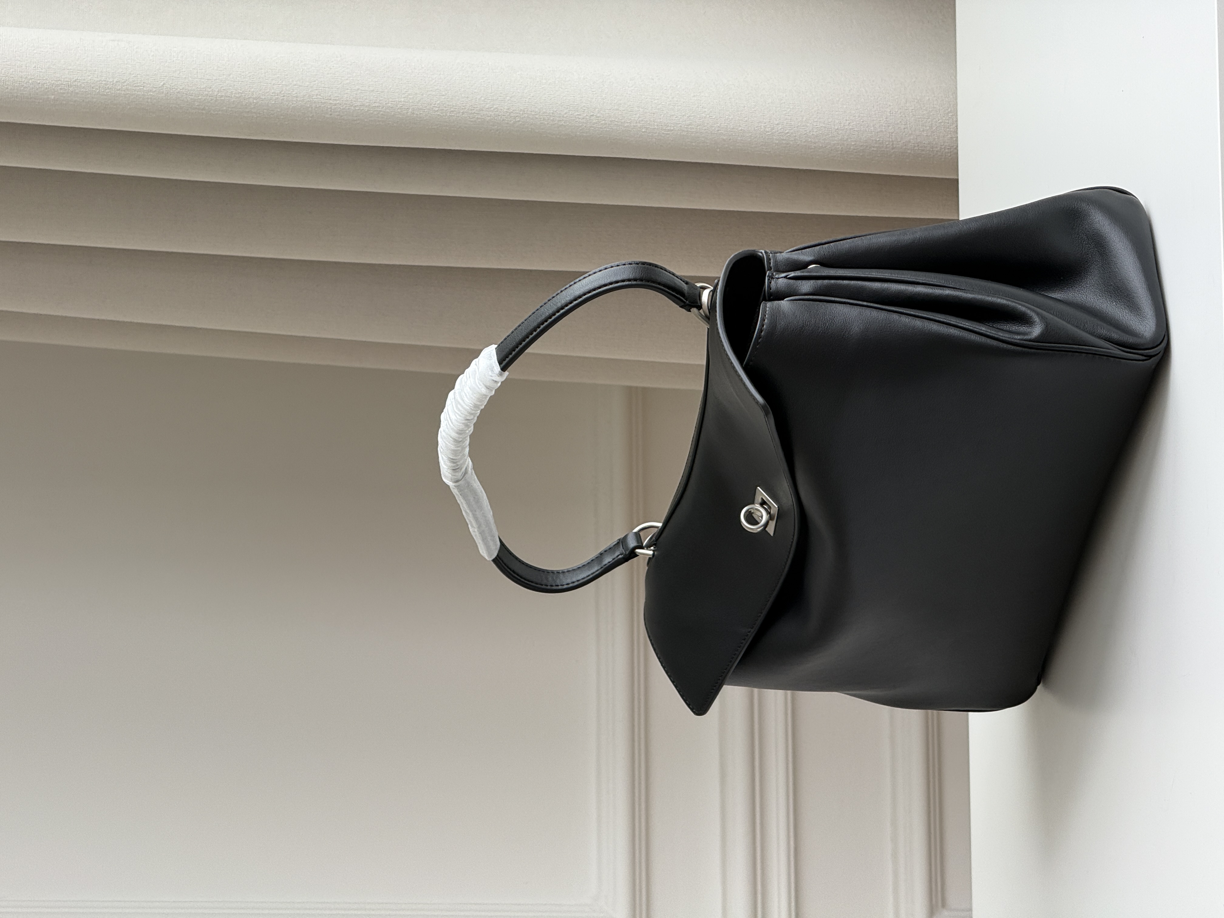 Balenciaga Rodeo Medium Handbag