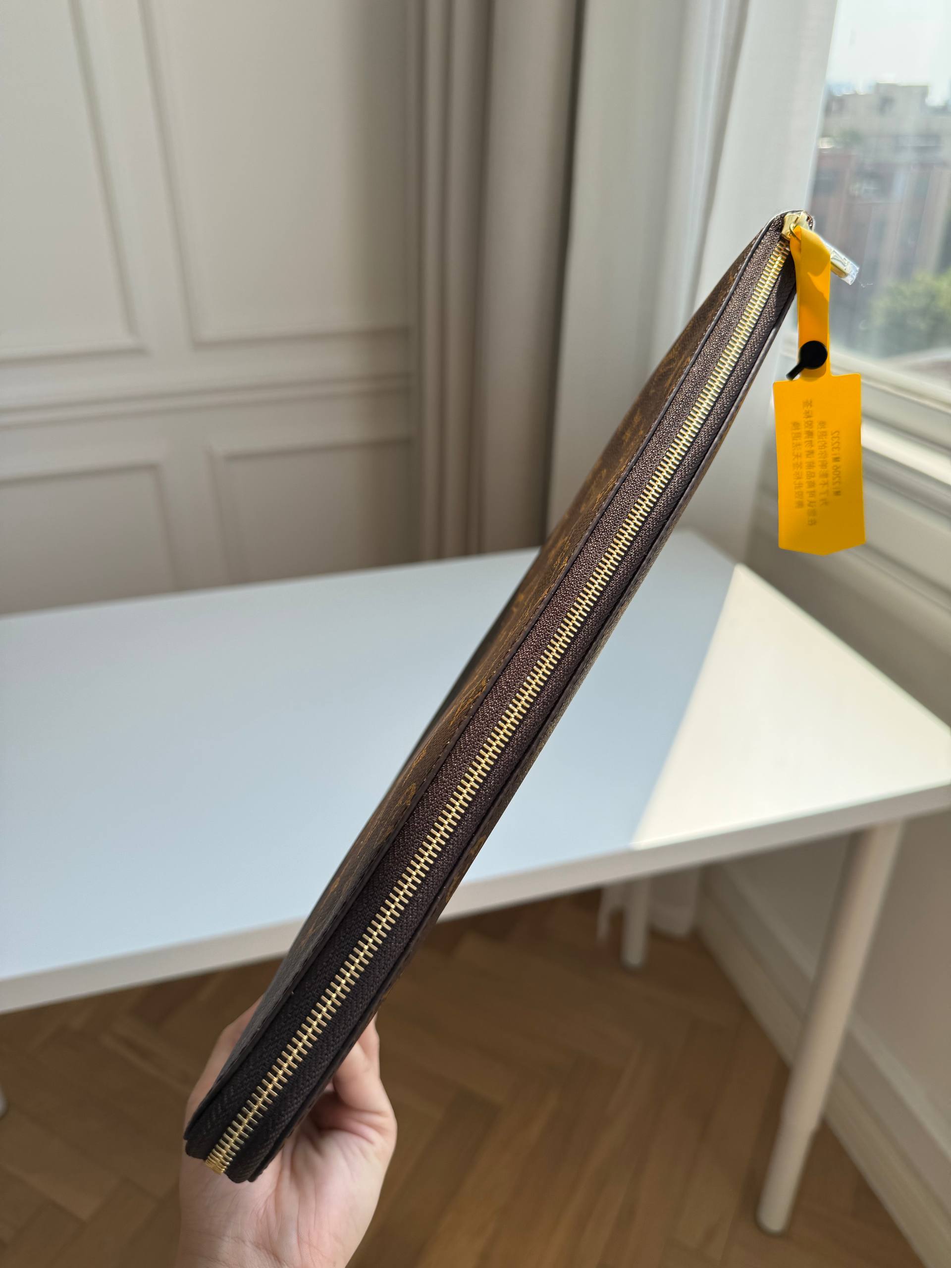 Louis Vuitton Monogram Poche Documents
