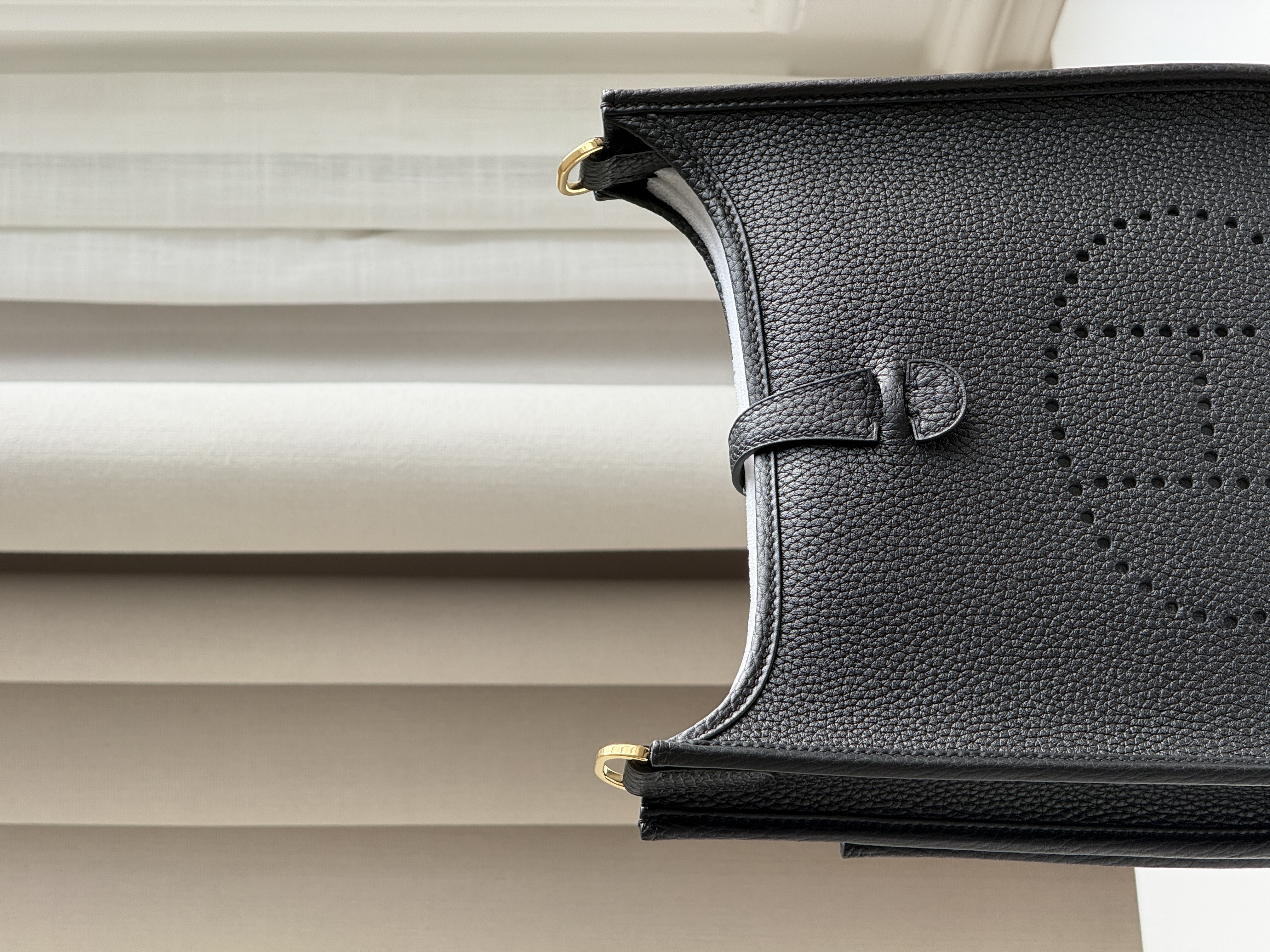 Hermès Evelyne 23Black with Gold Hardware