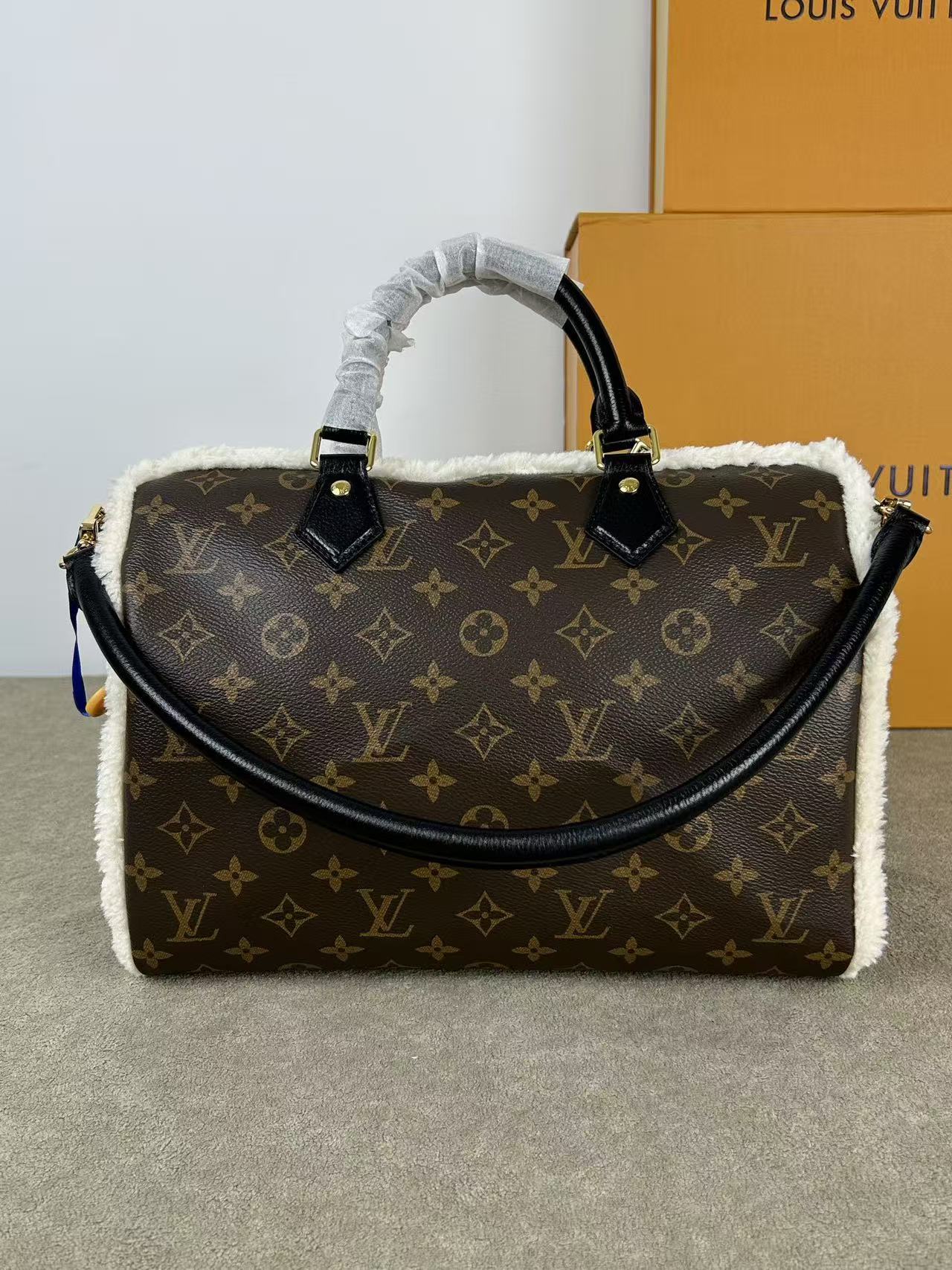 LV Speedy Soft Teddy 30 Bag