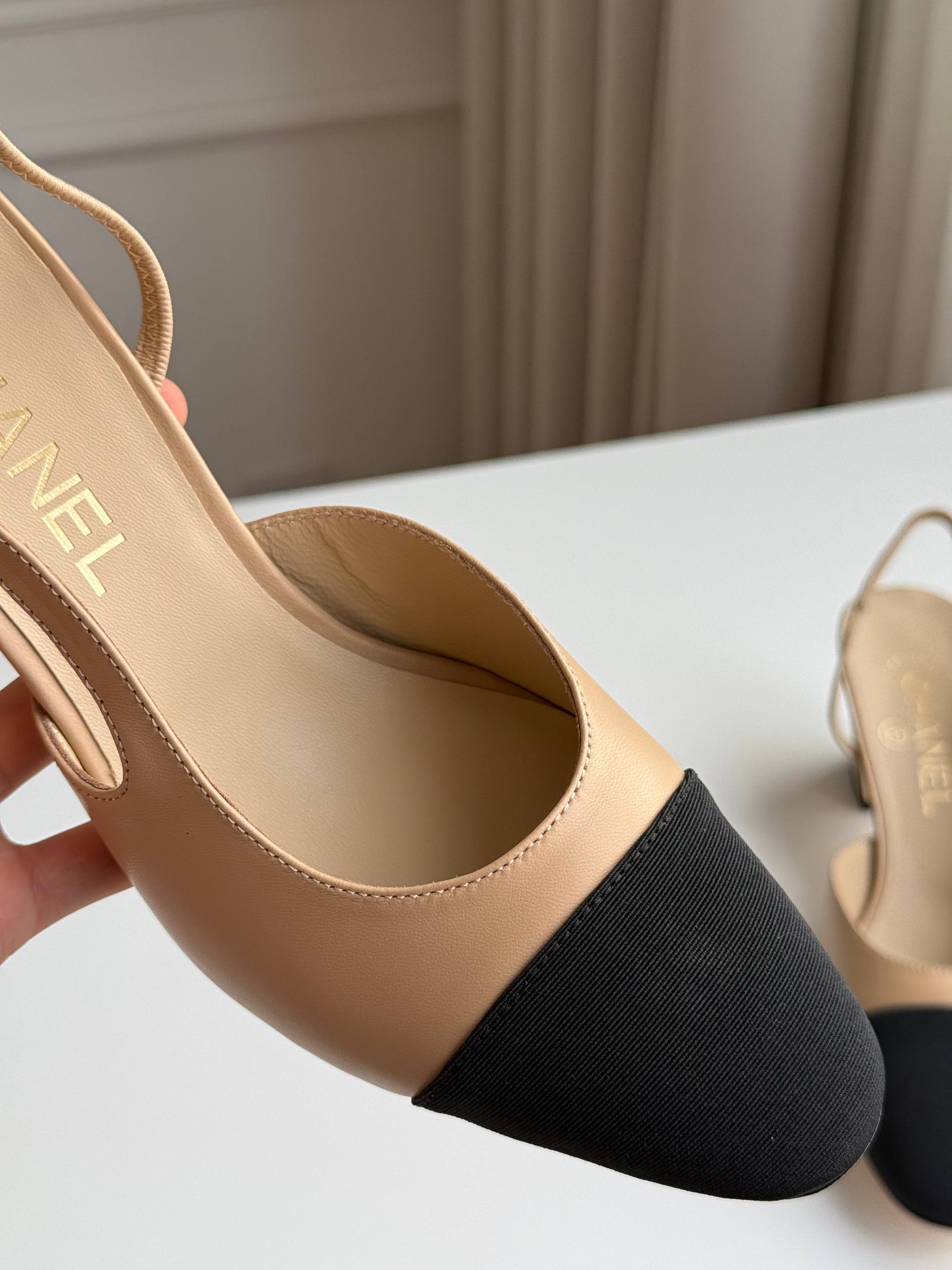 Chanel Two-tone Cap Toe Slingback Block Heel Sandals