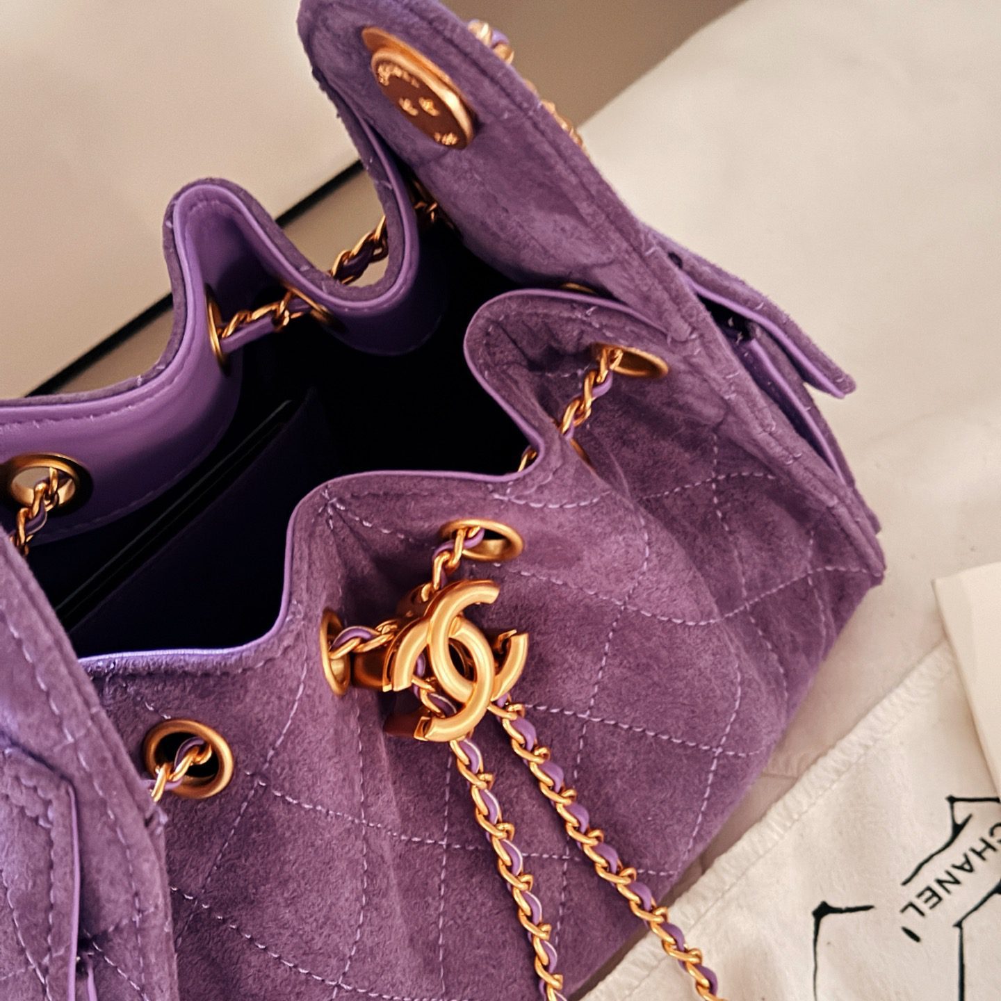 CHANEL 25 BURGUNDY 22CM*15CM