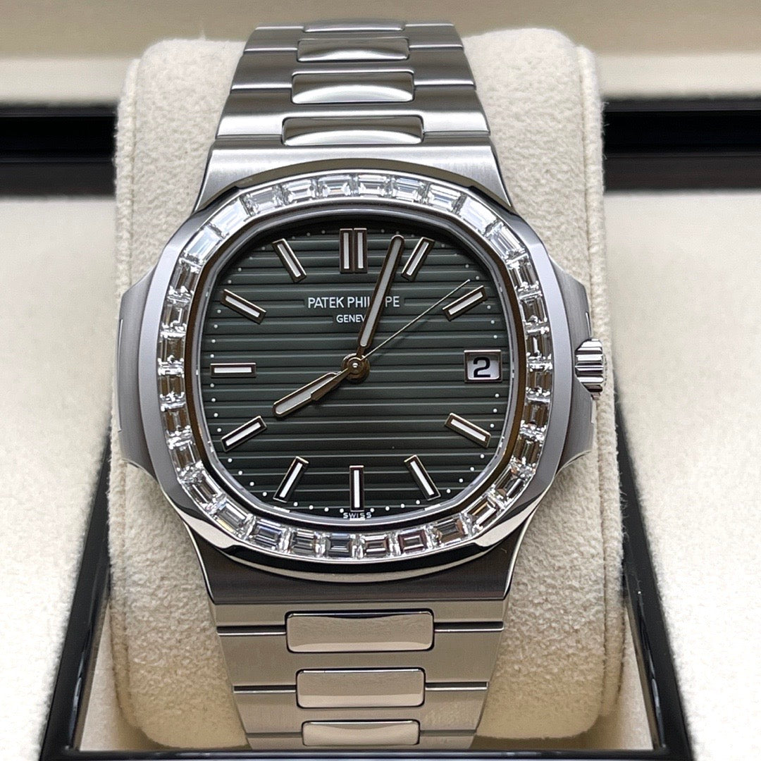 Patek Philippe Nautilus Steel Olive Green Dial Baguette Diamond Bezel 5711/1300A【1:1 Replica】