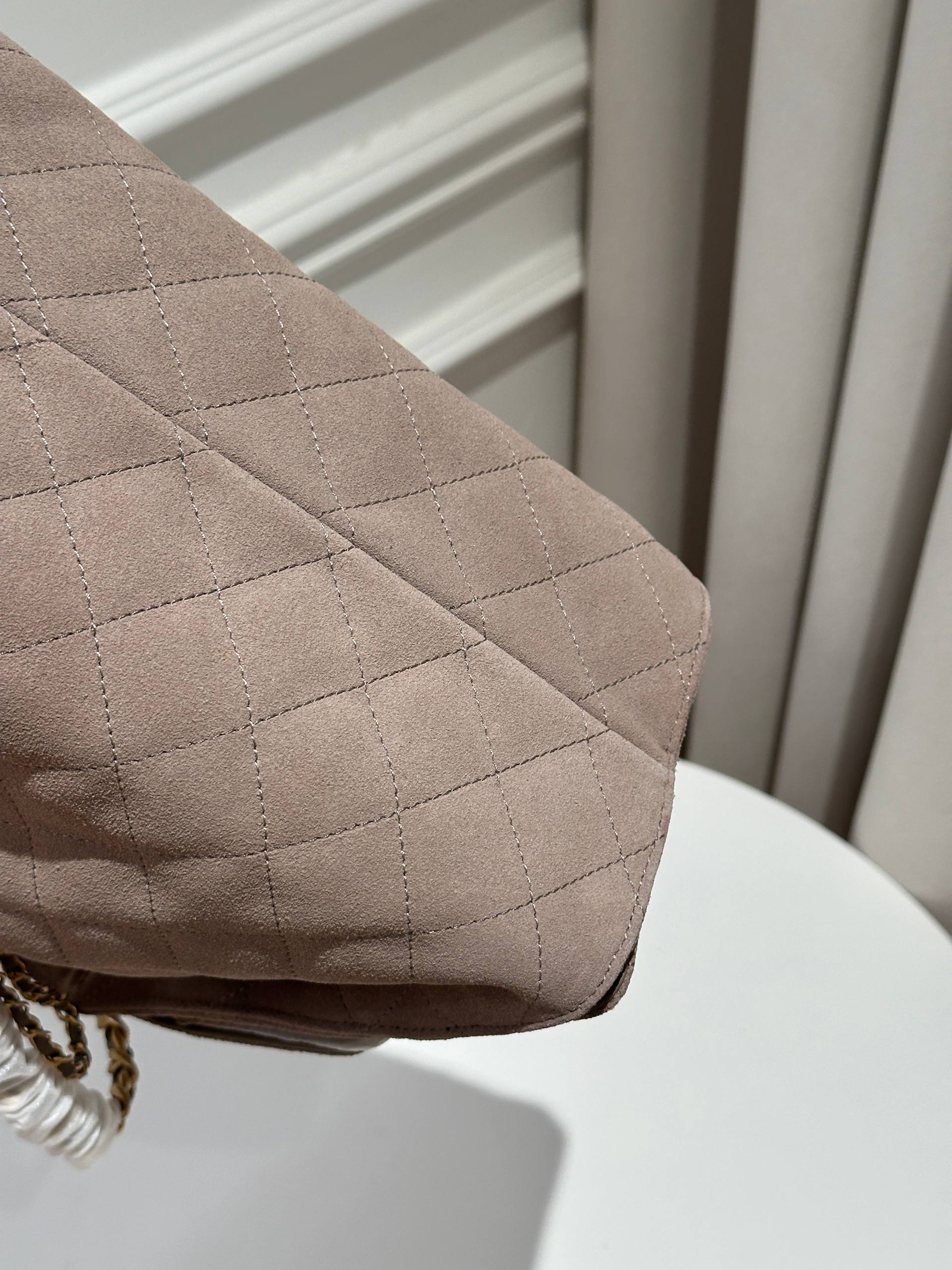 CHANEL Small 25 Bag in Taupe Grey Suede