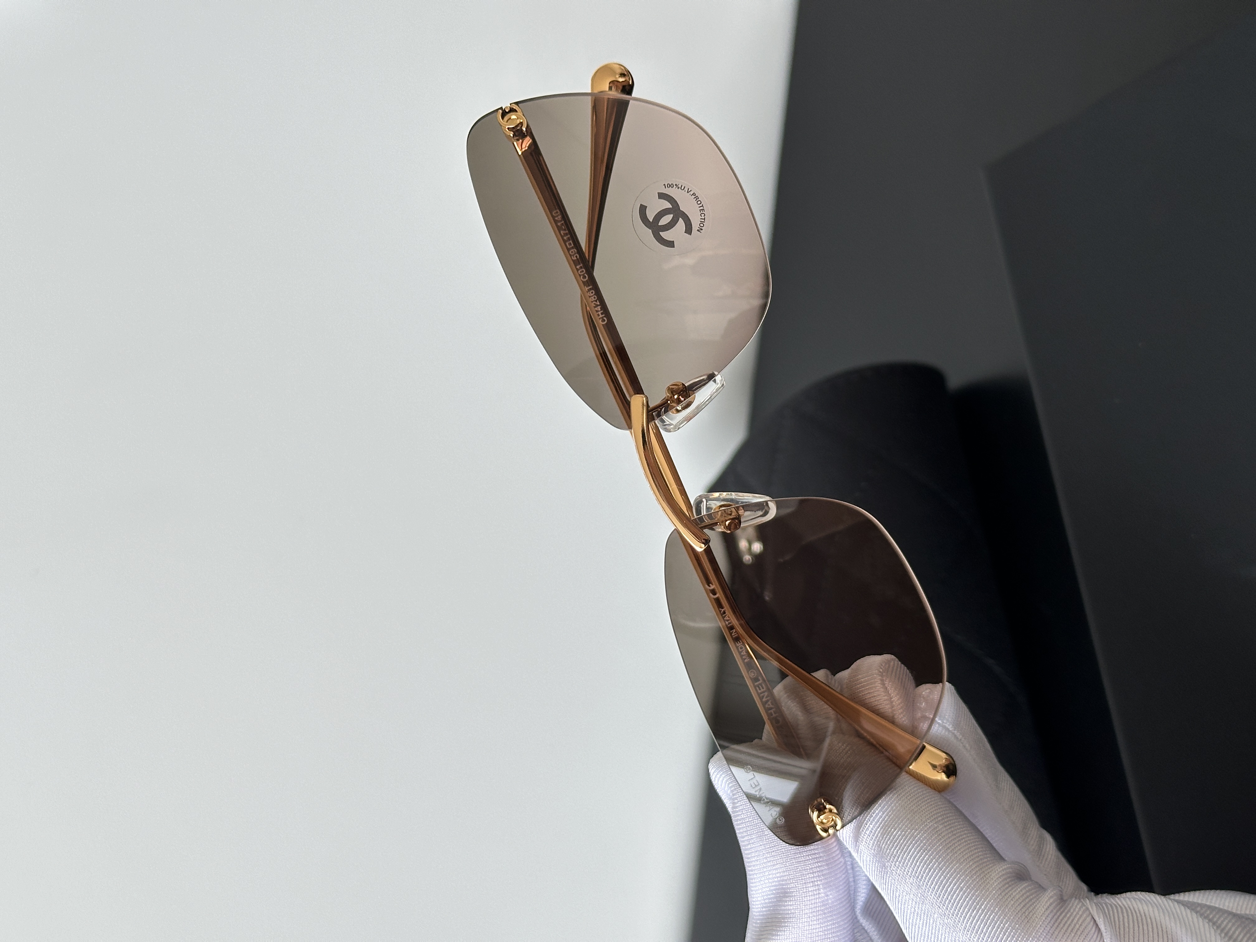 CHANEL Rimless Metal CC Cut Gradient Brown Sunglasses