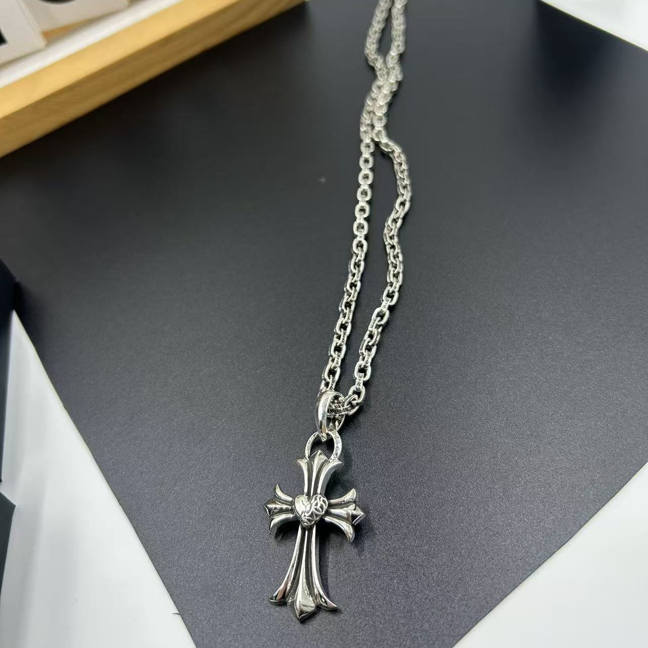 CHROME HEARTS CLASSIC CROSS NECKLACE