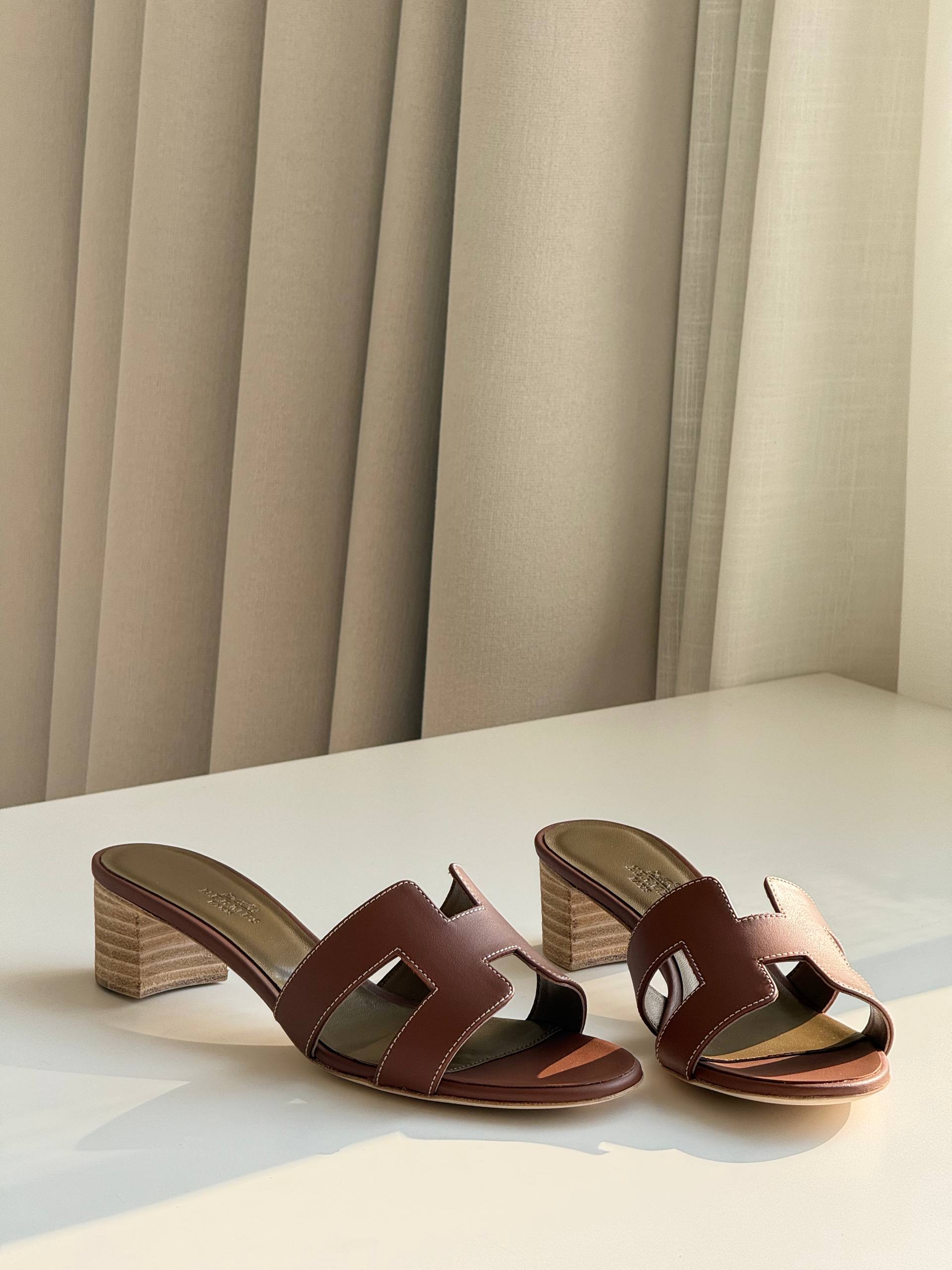 Hermès Oasis Heeled Sandals