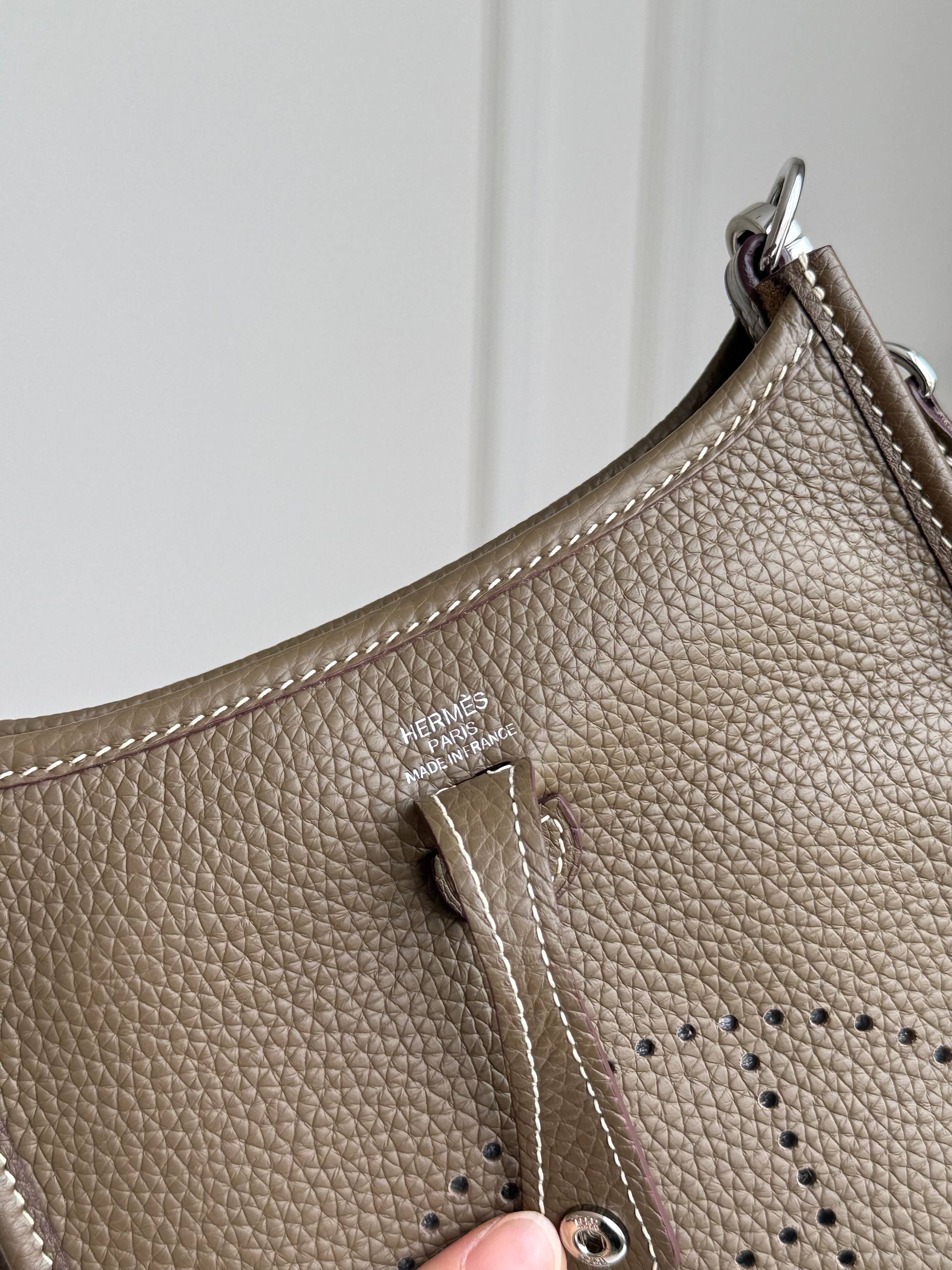 Hermès Evelyne Taurillon Clemence Crossbody Bag