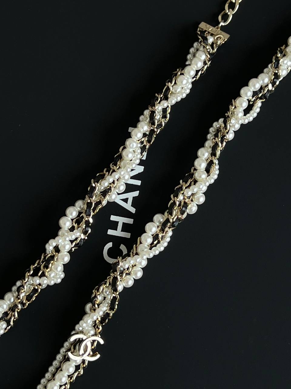 Chanel Light Gold Multi-Layer Gradient Pearl Chain Belt With Interlocking CC Charm (Dual-purpose Necklace)