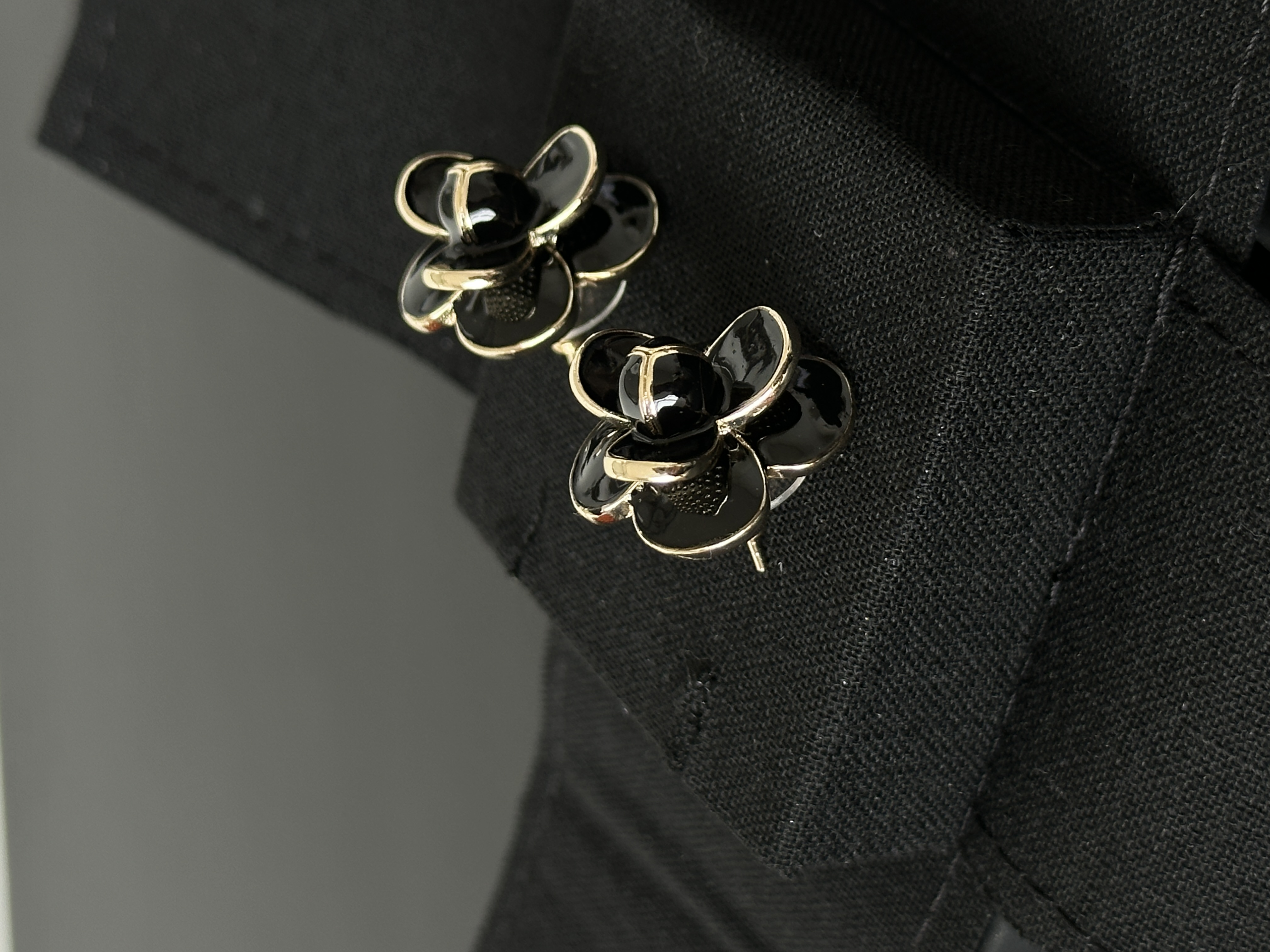CHANEL Black Enamel Camellia CC Logo Stud Earrings