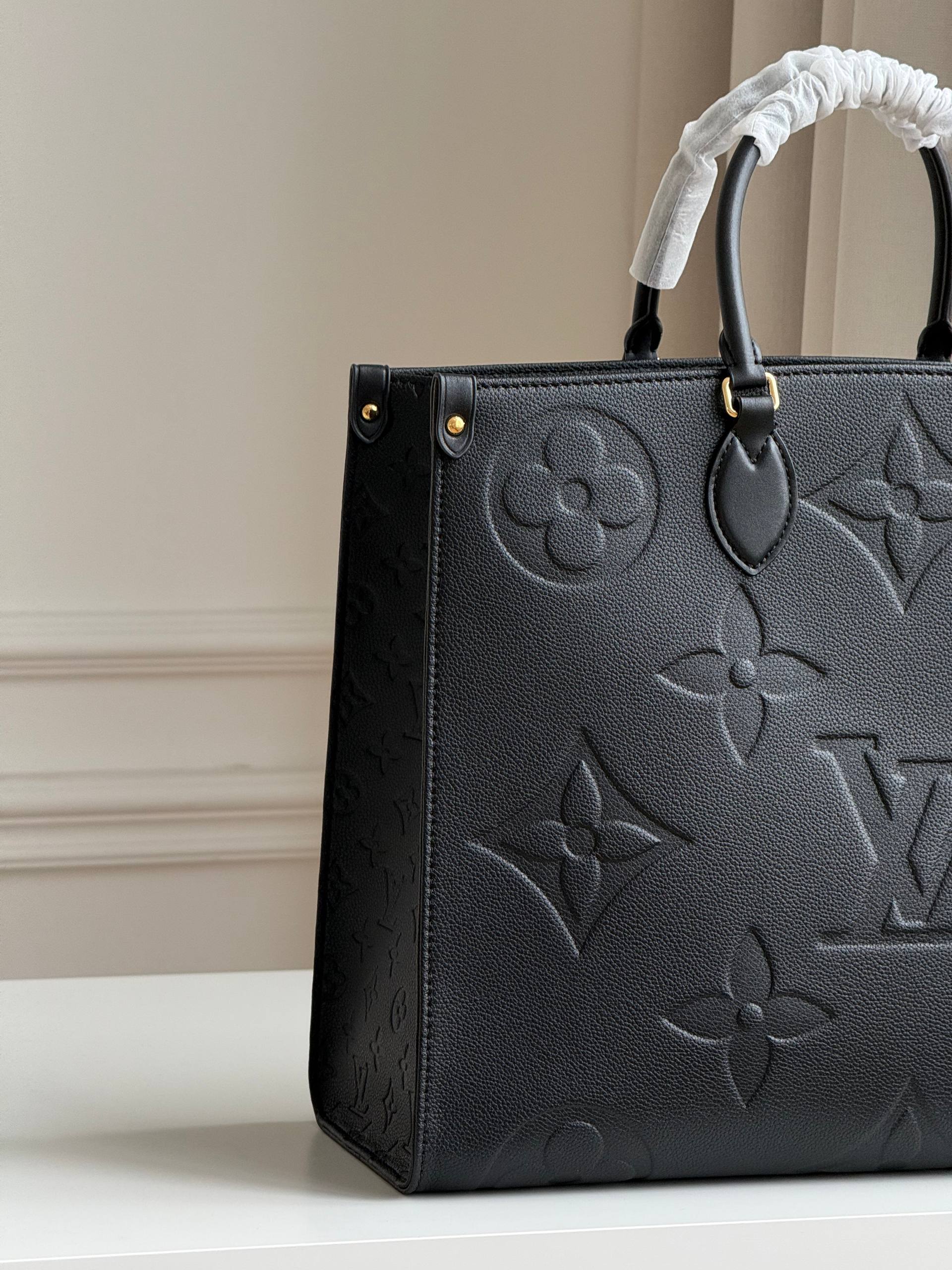 Louis Vuitton OnTheGo MM Tote Bag