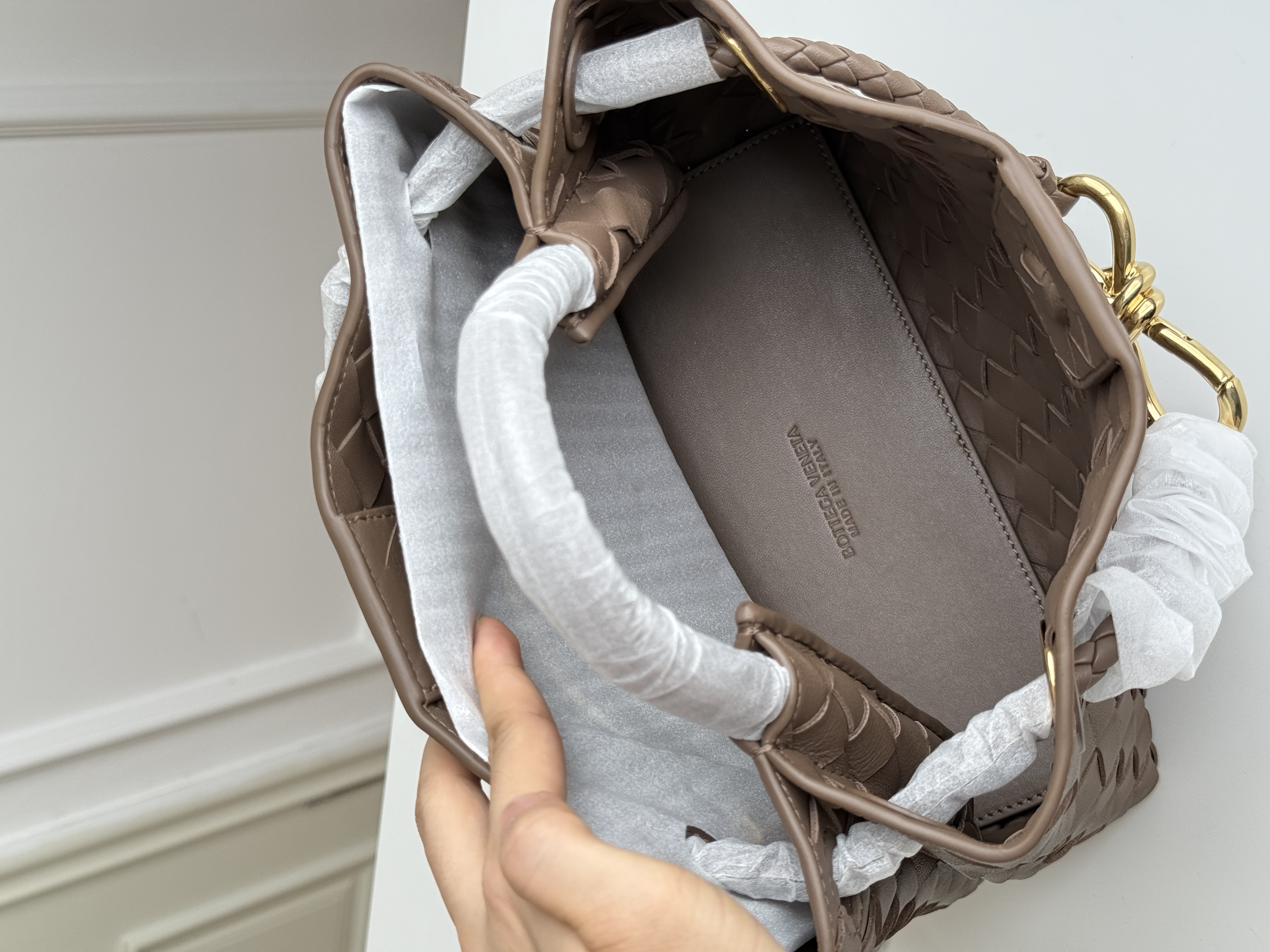 Bottega Veneta Andiamo Small Top Handle Bag