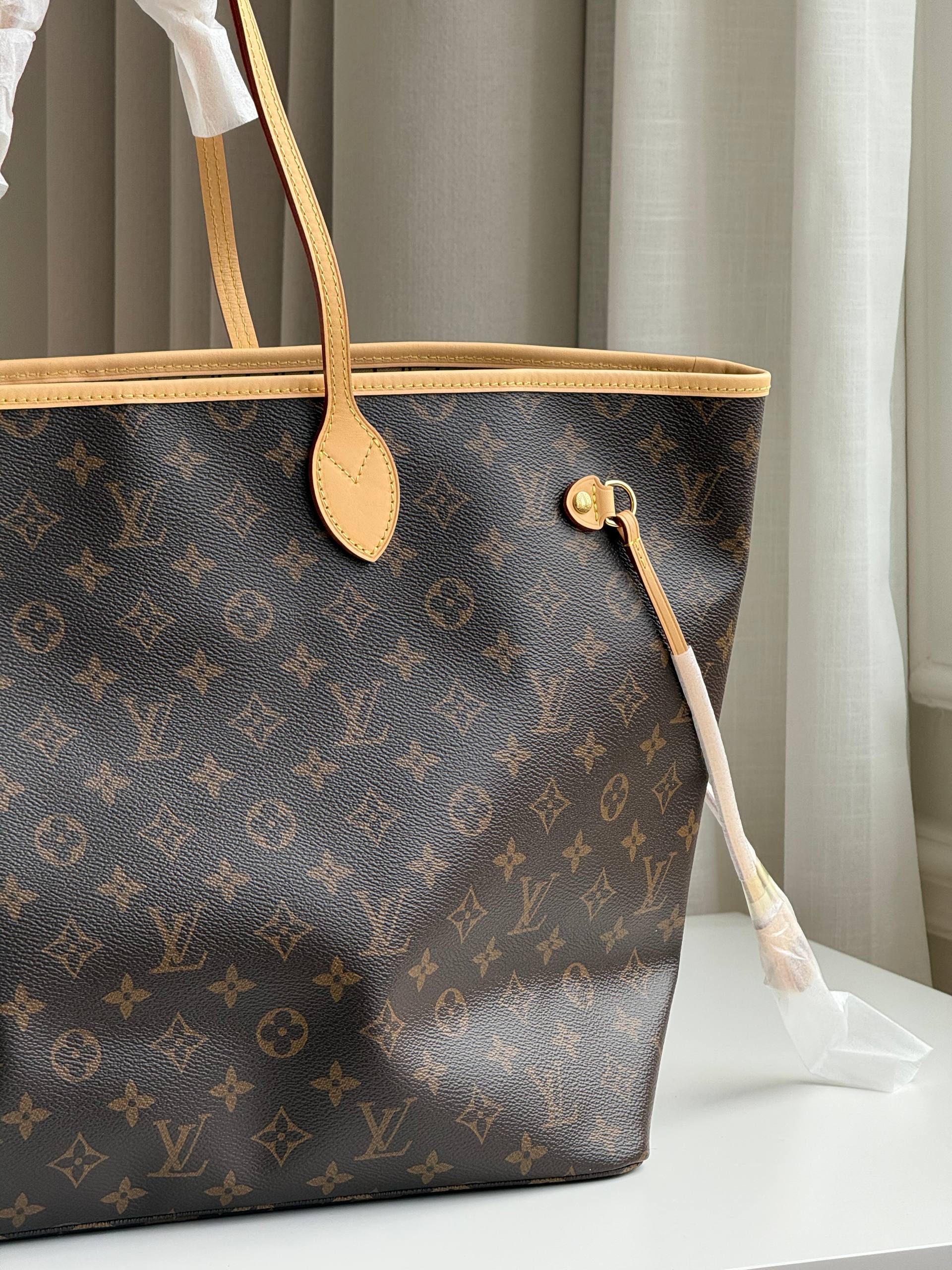 Louis Vuitton Neverfull MM
