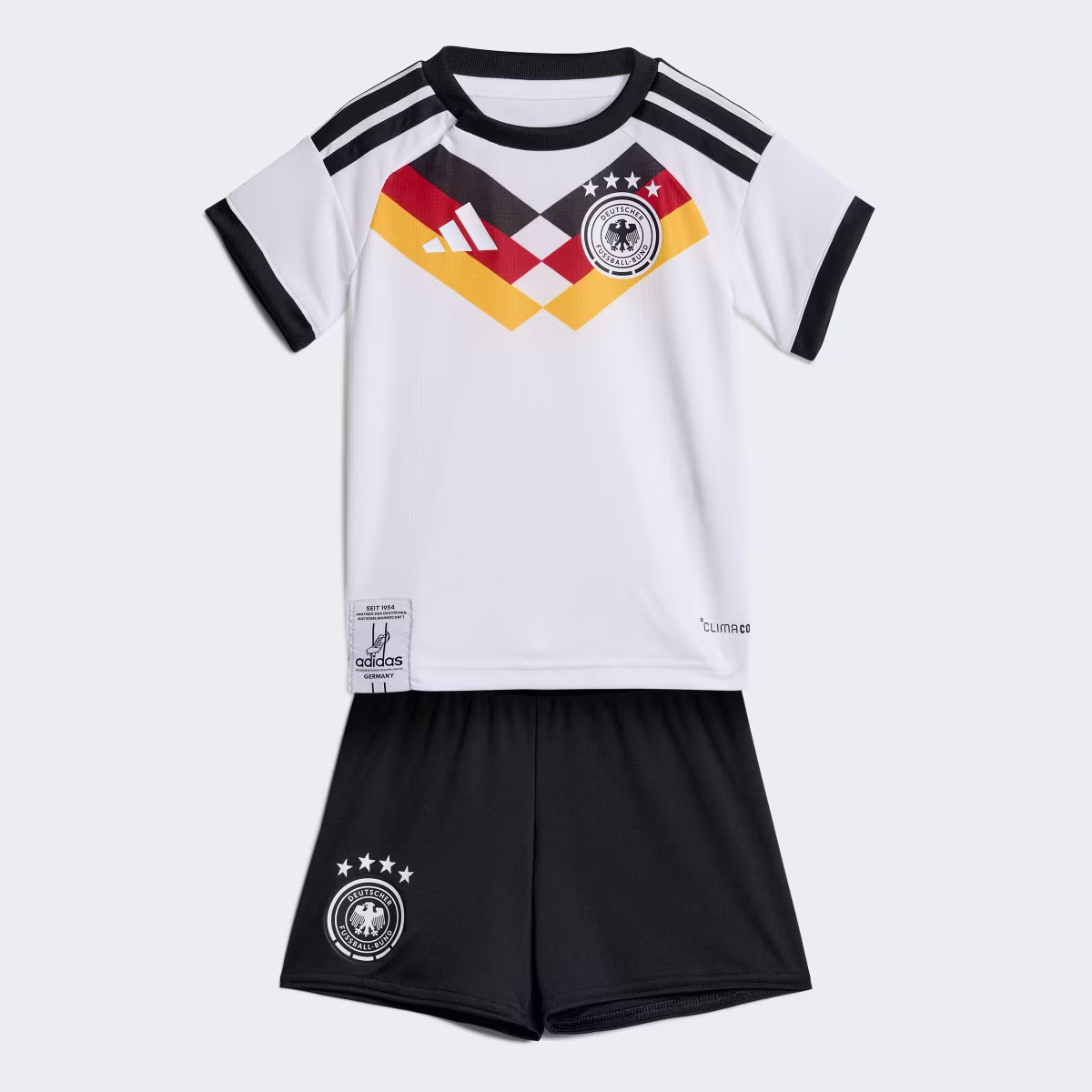 Deutschland 26 Kids Heimausrüstung