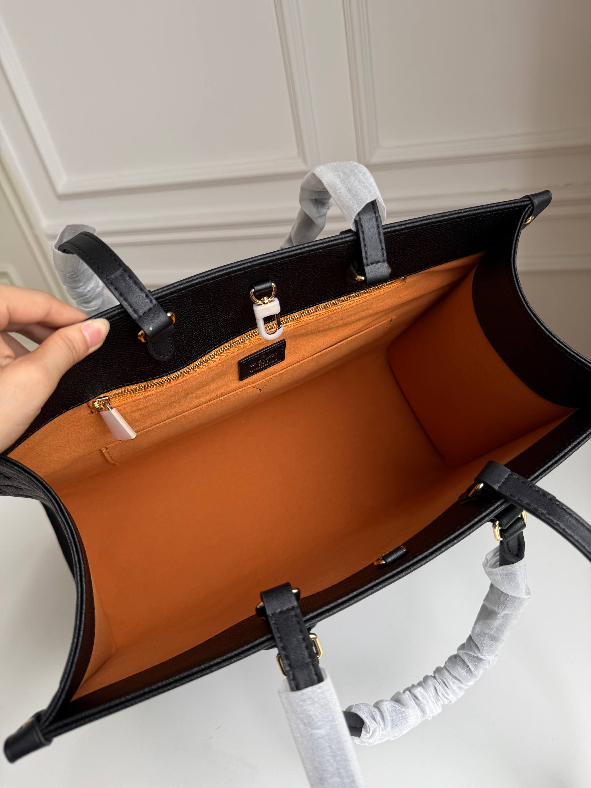 Louis Vuitton OnTheGo MM Tote Bag