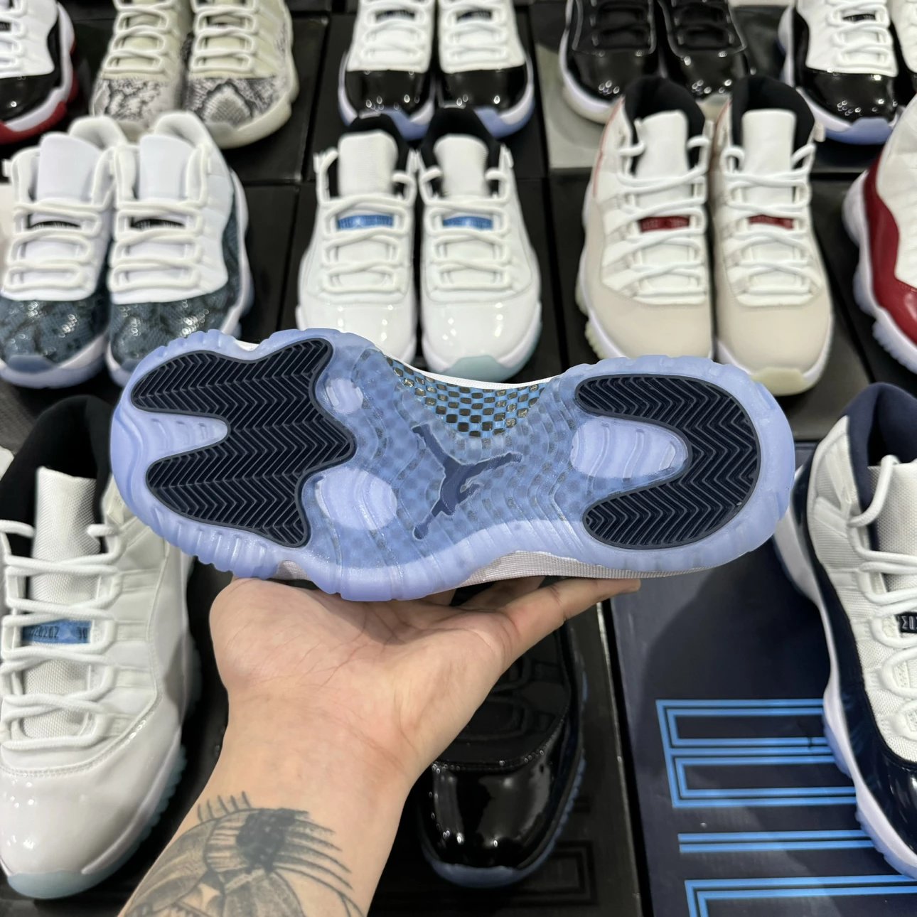 Air Jordan 11 Retro High Navy white with Blue Logo