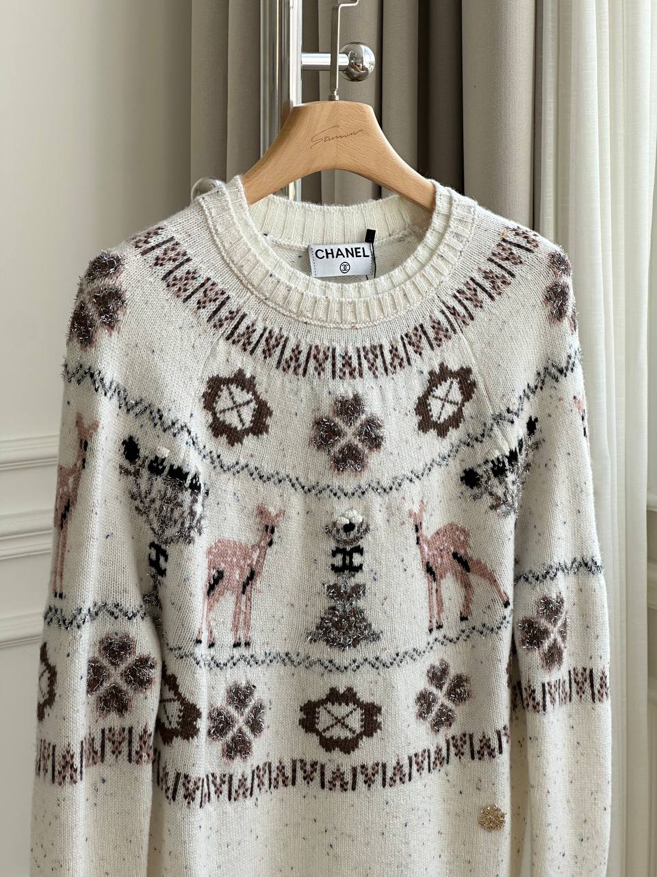 Chanel Off-White Speckled Fair Isle Deer Snowflake CC Jacquard Crew Neck Wool Sweater