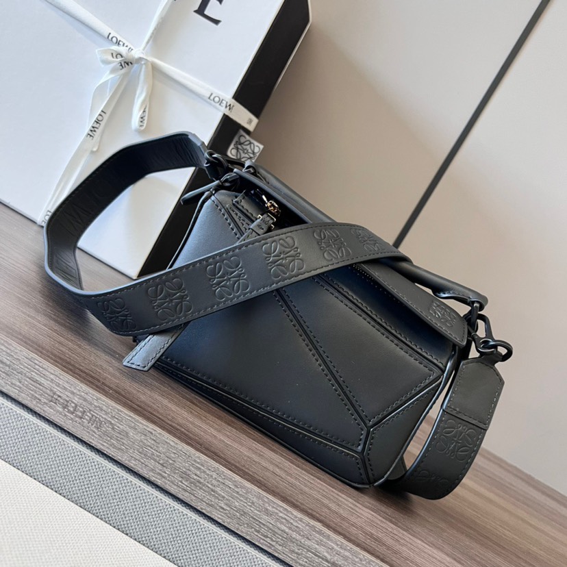 Loewe Mini Puzzle black
