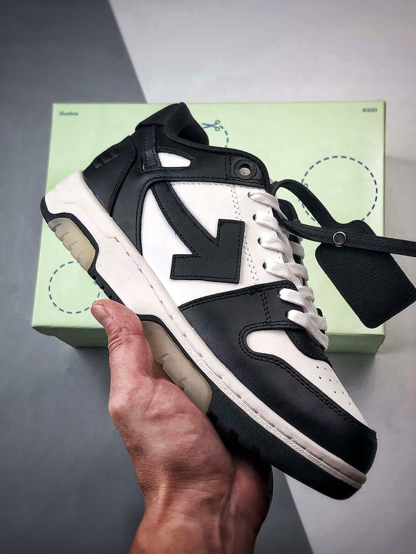 Off-White Out Of Office Sneaker