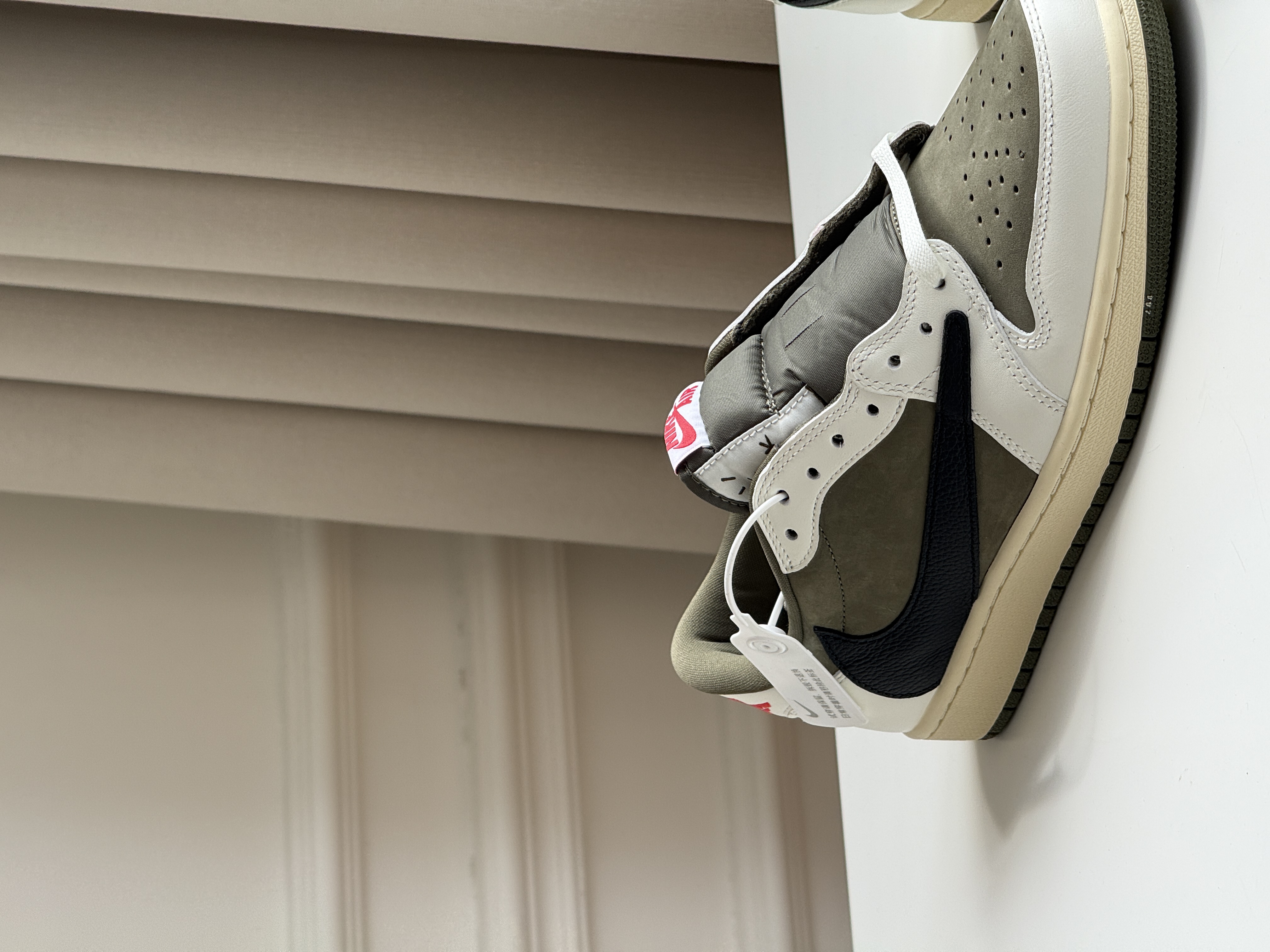 Travis Scott × Air Jordan 1 Low OG SP “Reverse Olive/Medium Olive”