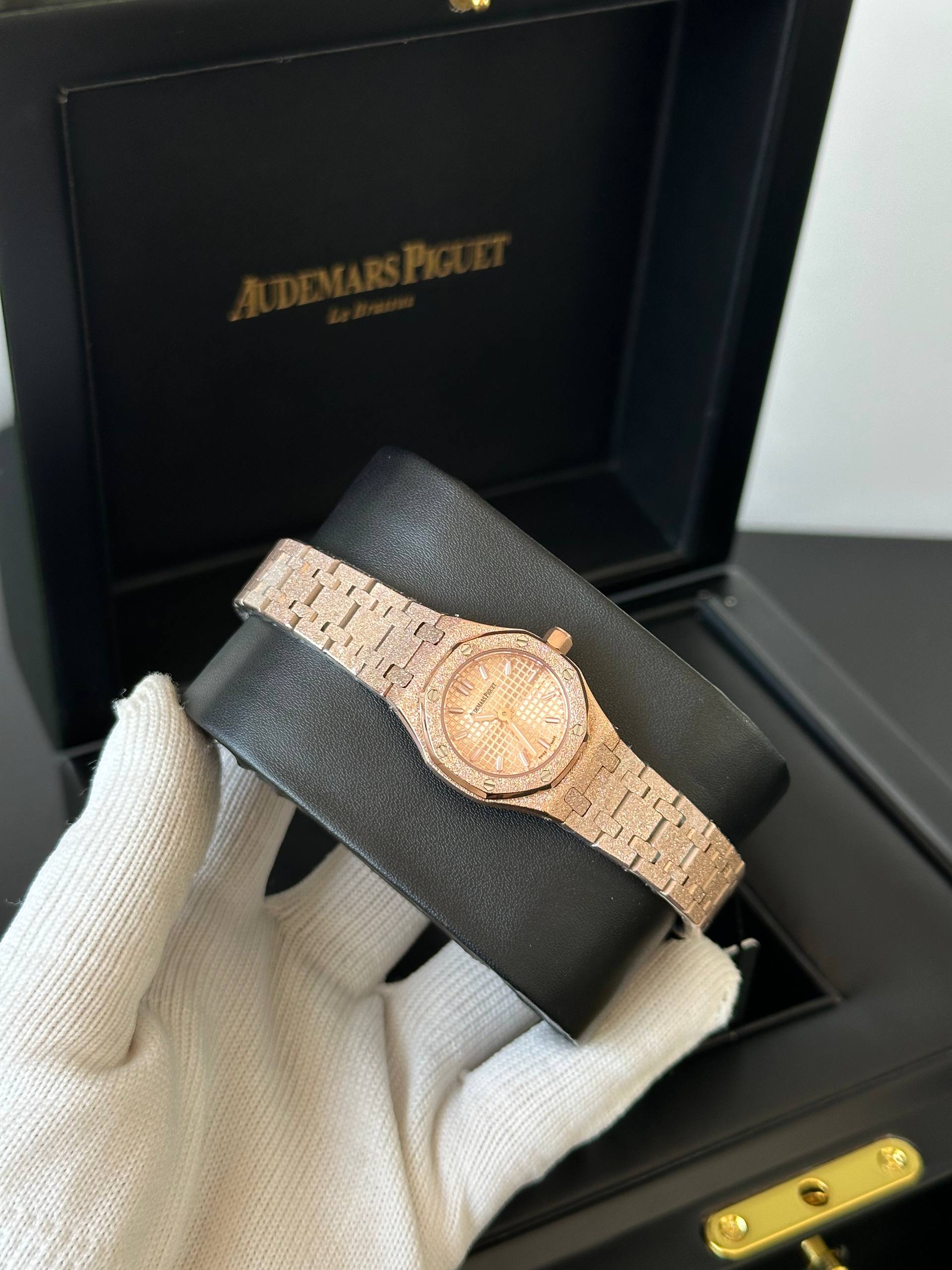 Audemars Piguet Royal Oak Frosted Gold Quartz Watch
