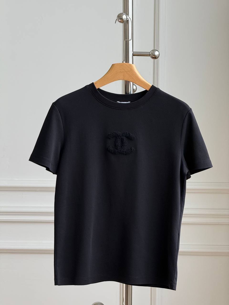 CHANEL Towel-Embroidered Interlocking CC Logo Crew Neck Short-Sleeve T-Shirt