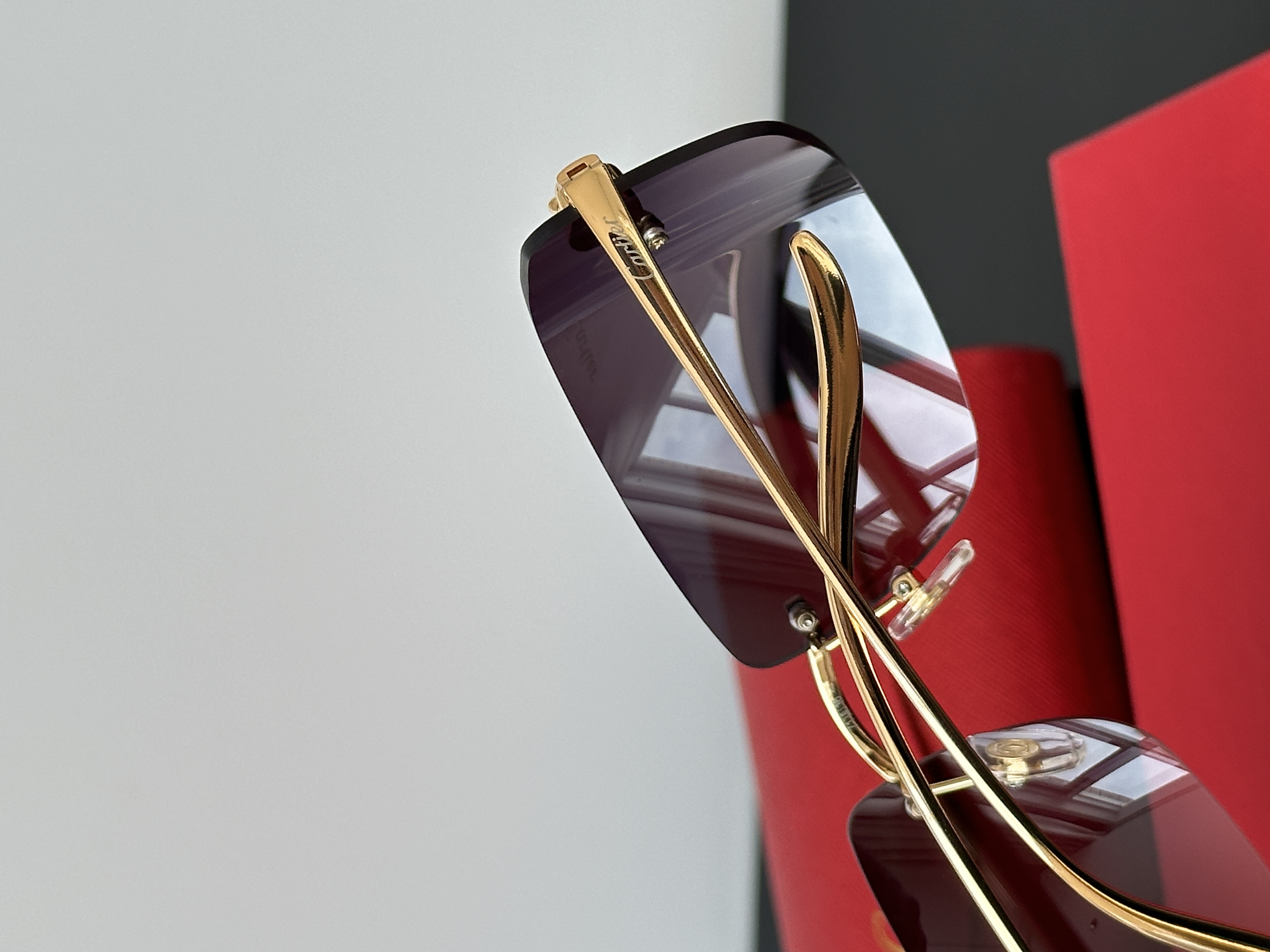 Cartier Gold Panther Head Rimless Gradient Burgundy Lens Sunglasses