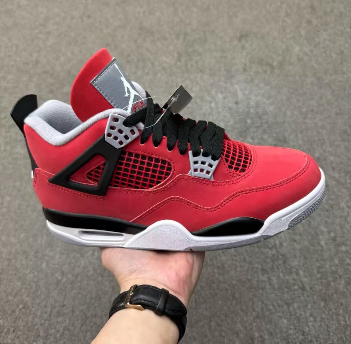 Air Jordan 4