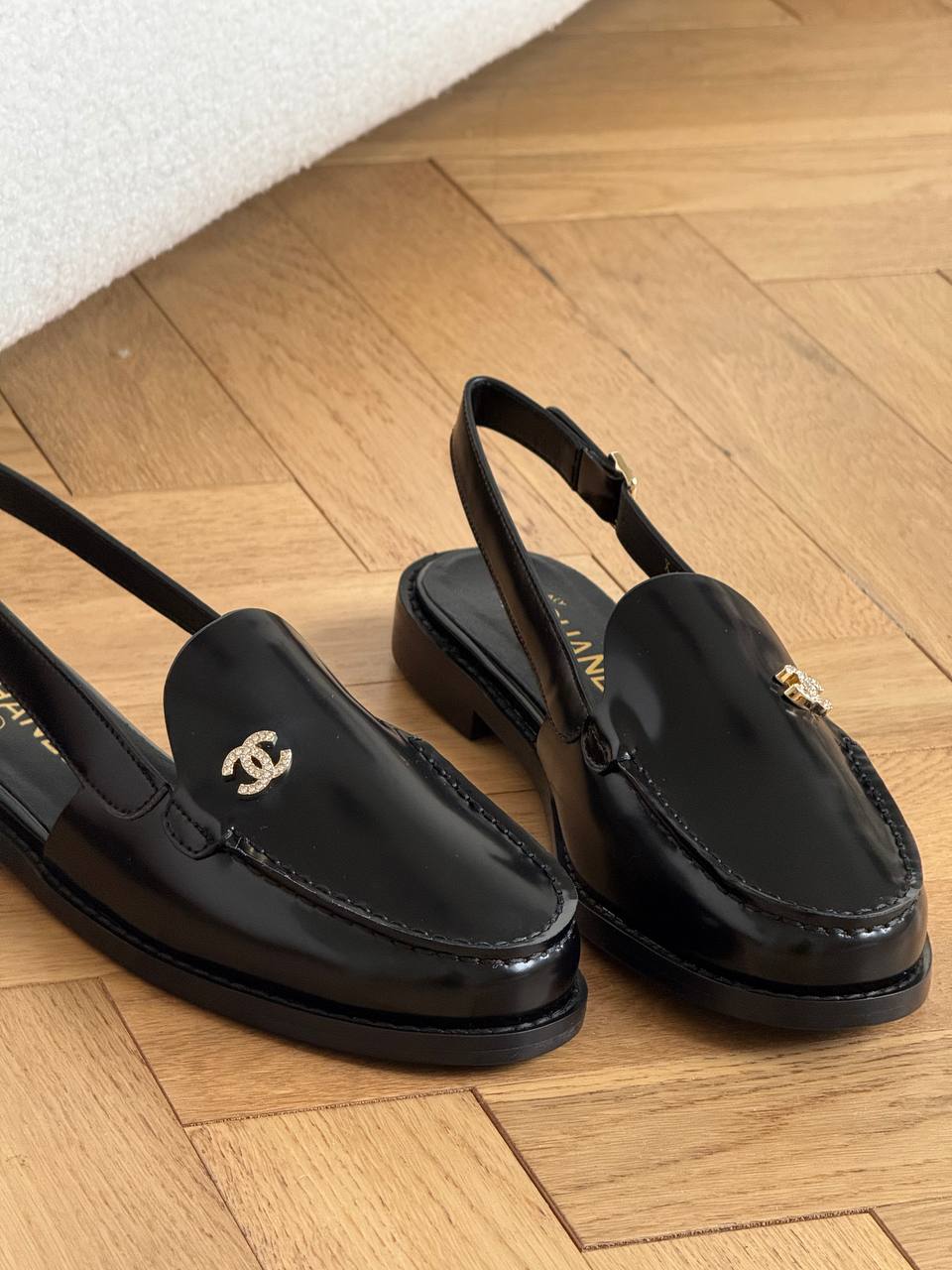CHANEL Interlocking CC Crystal-Embellished Patent