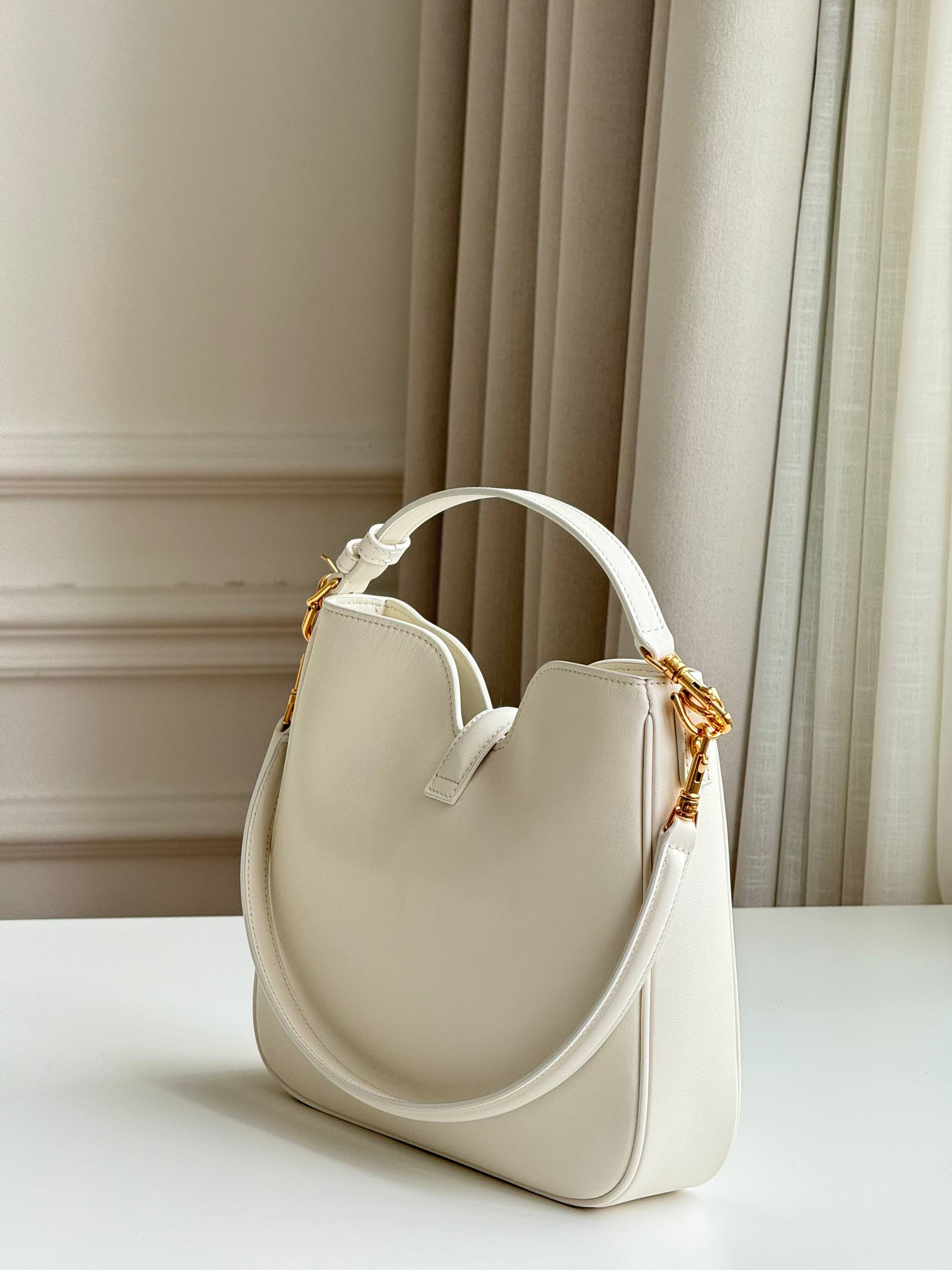 CELINE CAMILLE 16 SOFT