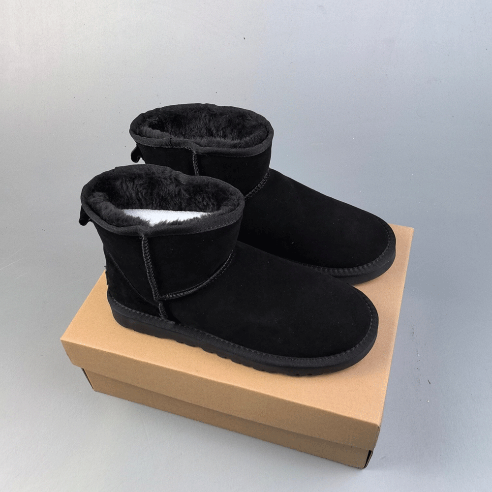 UGG Women's Classic Mini II Boot