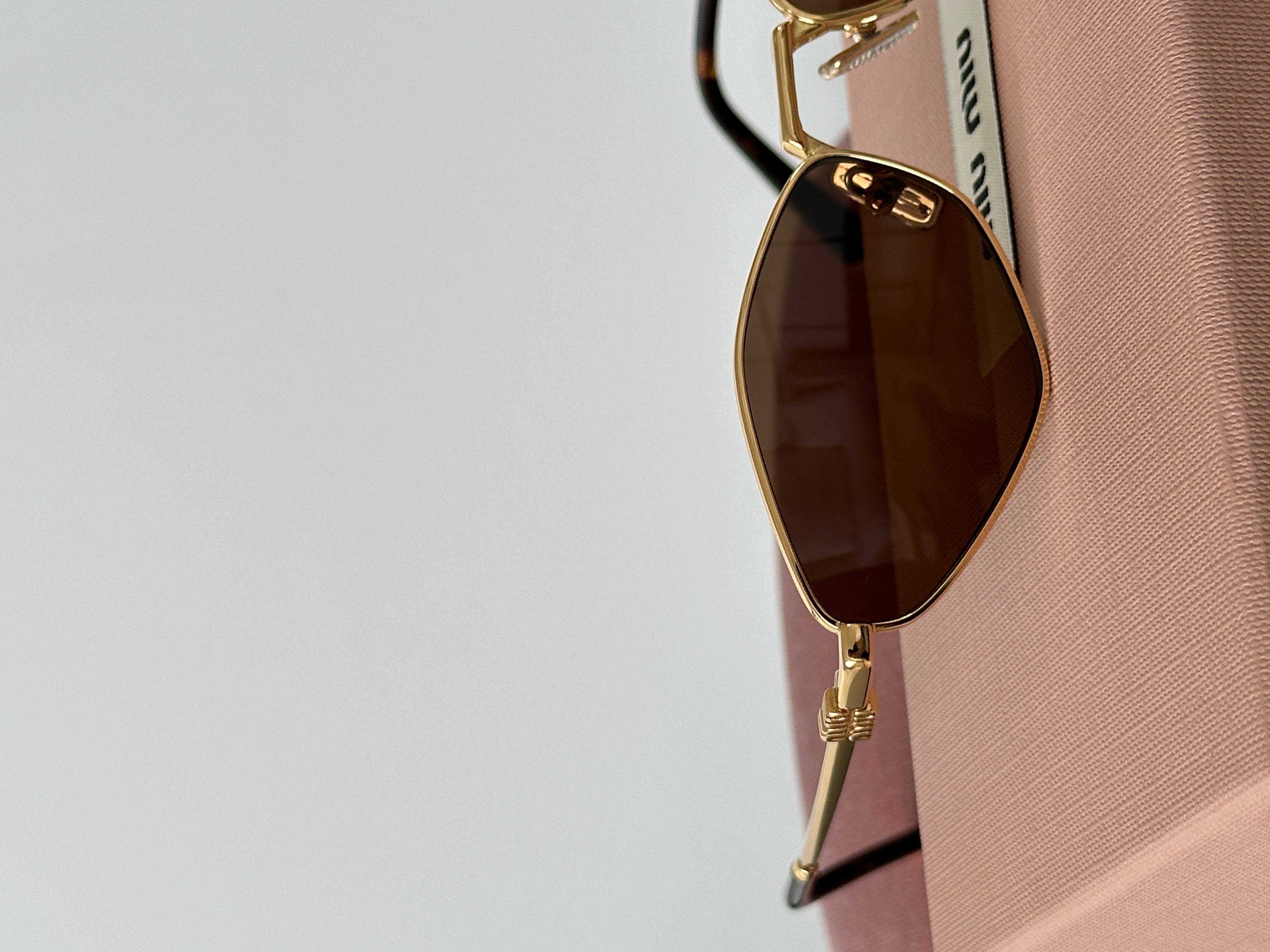 Miu Miu MU 60VS Cat-Eye