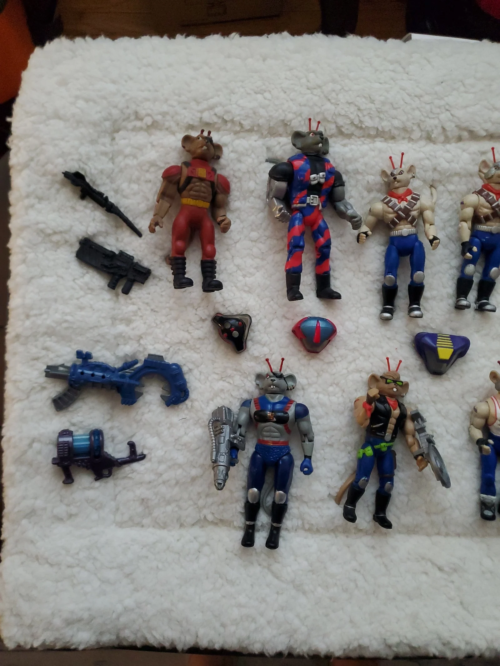 VINTAGE LOT OF BIKER MICE WITH SOME RARE R4ZC4