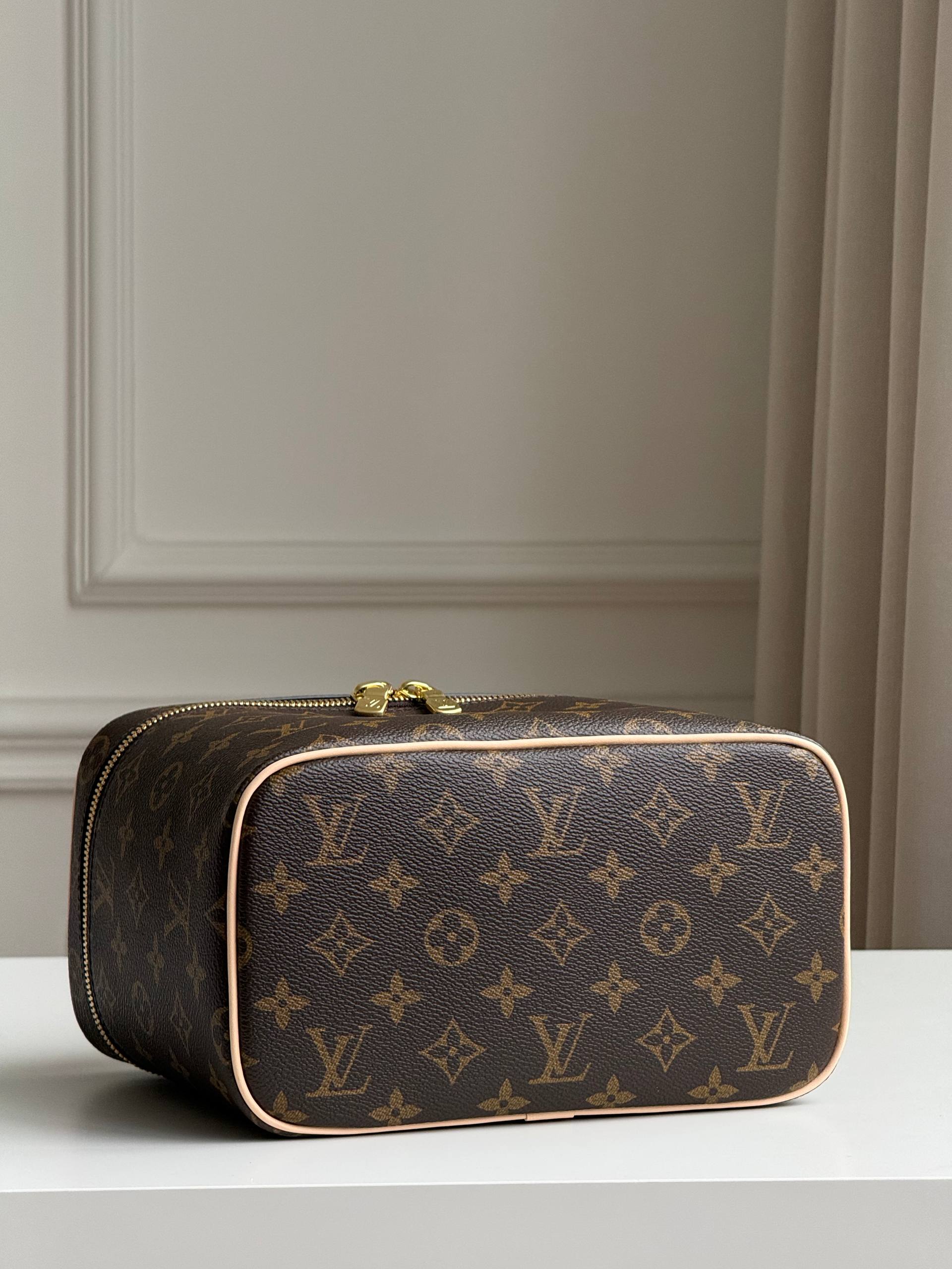 LV Monogram Handheld Cosmetic Vanity Case Bag