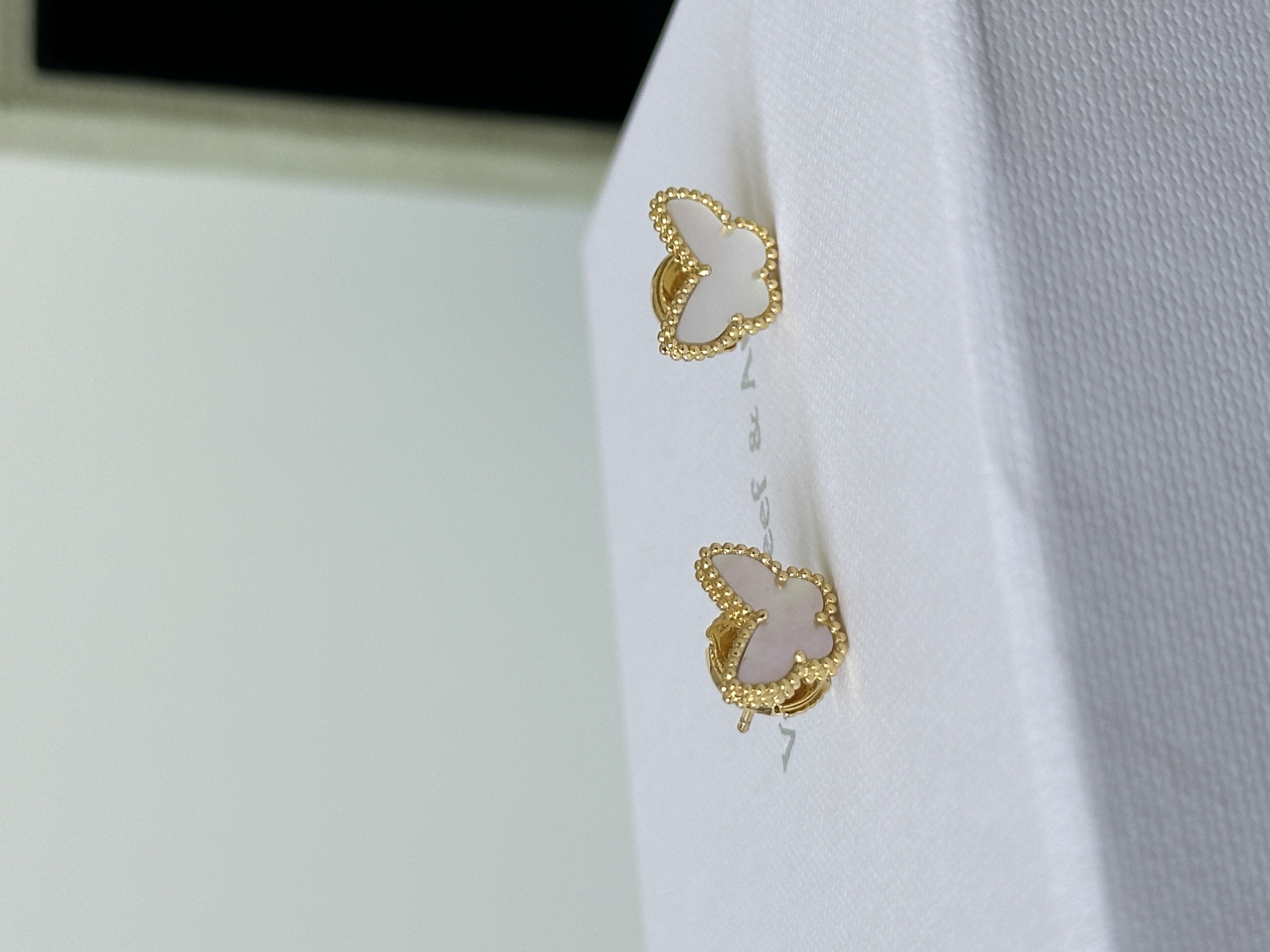 Van Cleef & Arpels Sweet Alhambra Papillon