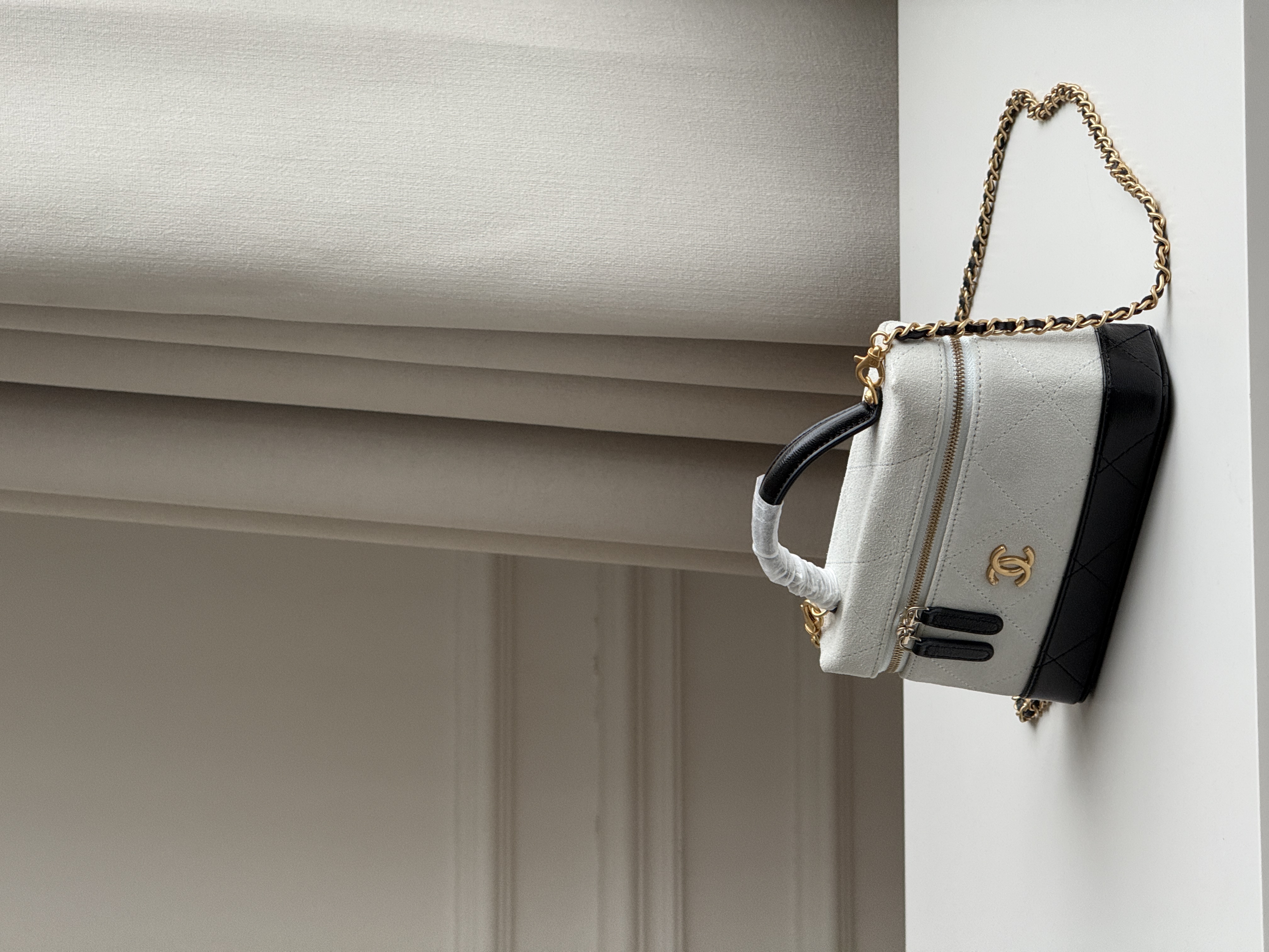 CHANEL Two-Tone Suede Quilted CC Handle Vanity Case Bag