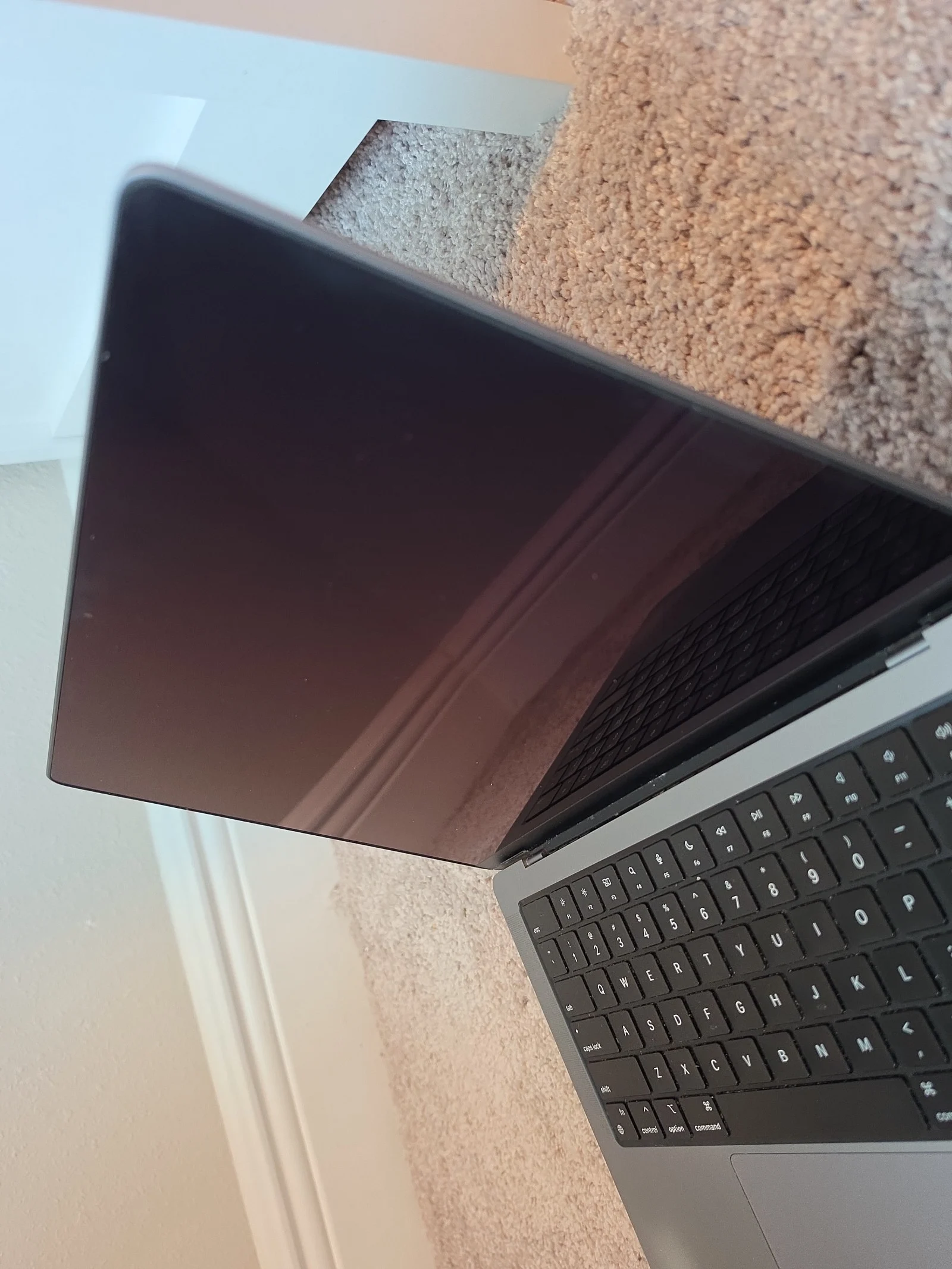 14-inch MacBook Pro - Space Gray - Apple M1 F0C9U