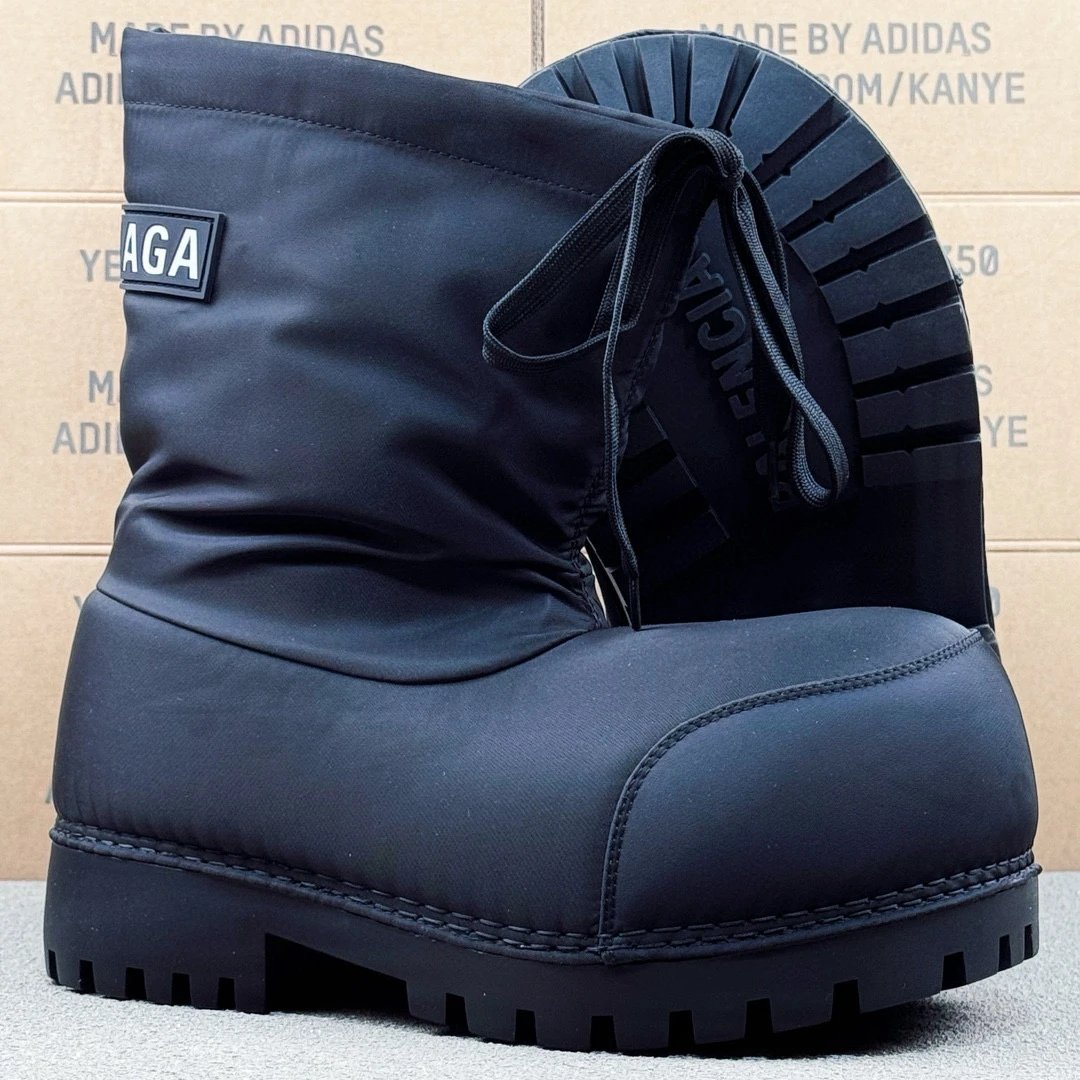 1:1 Balenciaga Boots Black Color