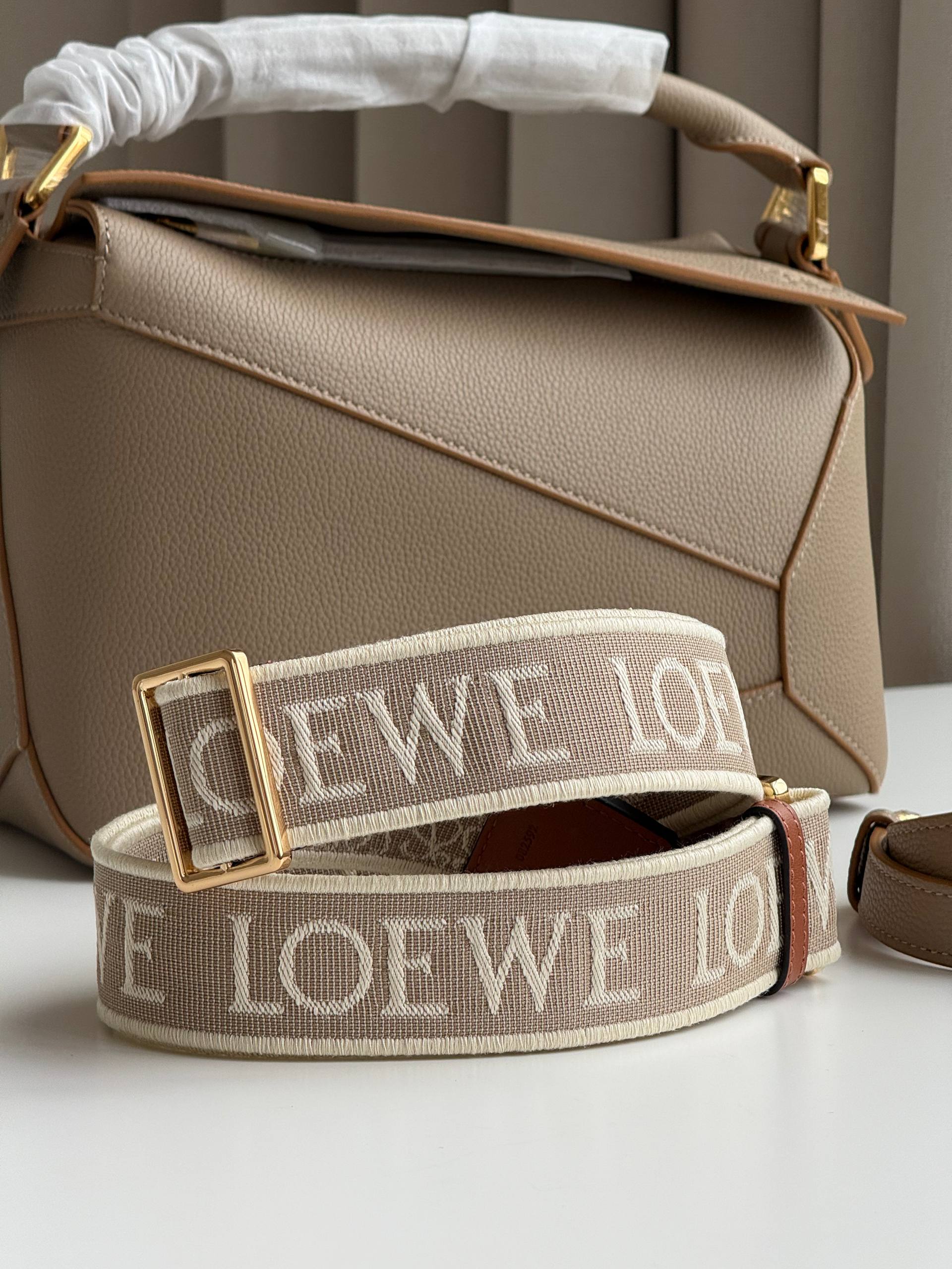 LOEWE Puzzle Geometric Splicing Bag