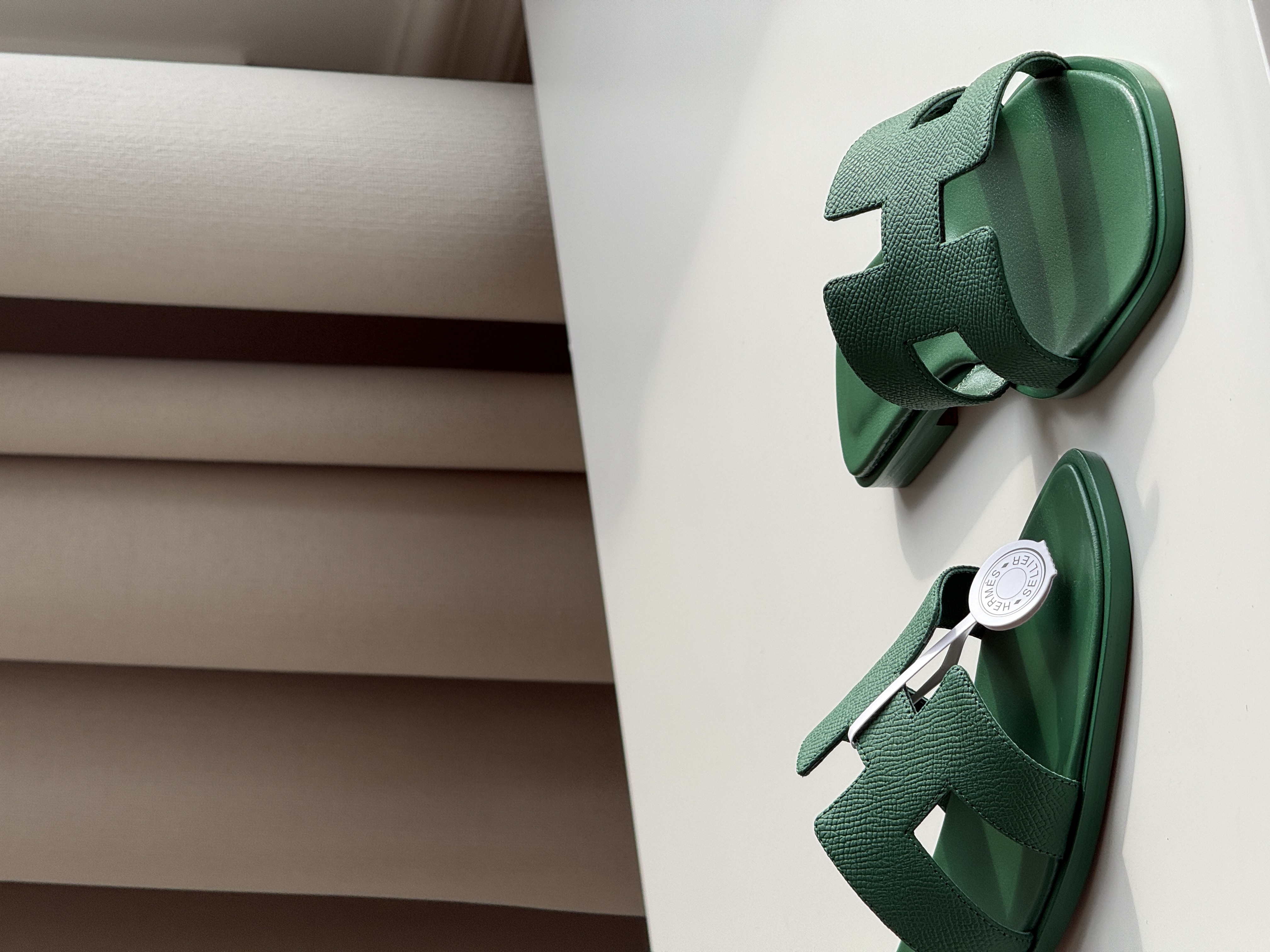 Hermès Green Pebbled Leather Oran Flat Sandals