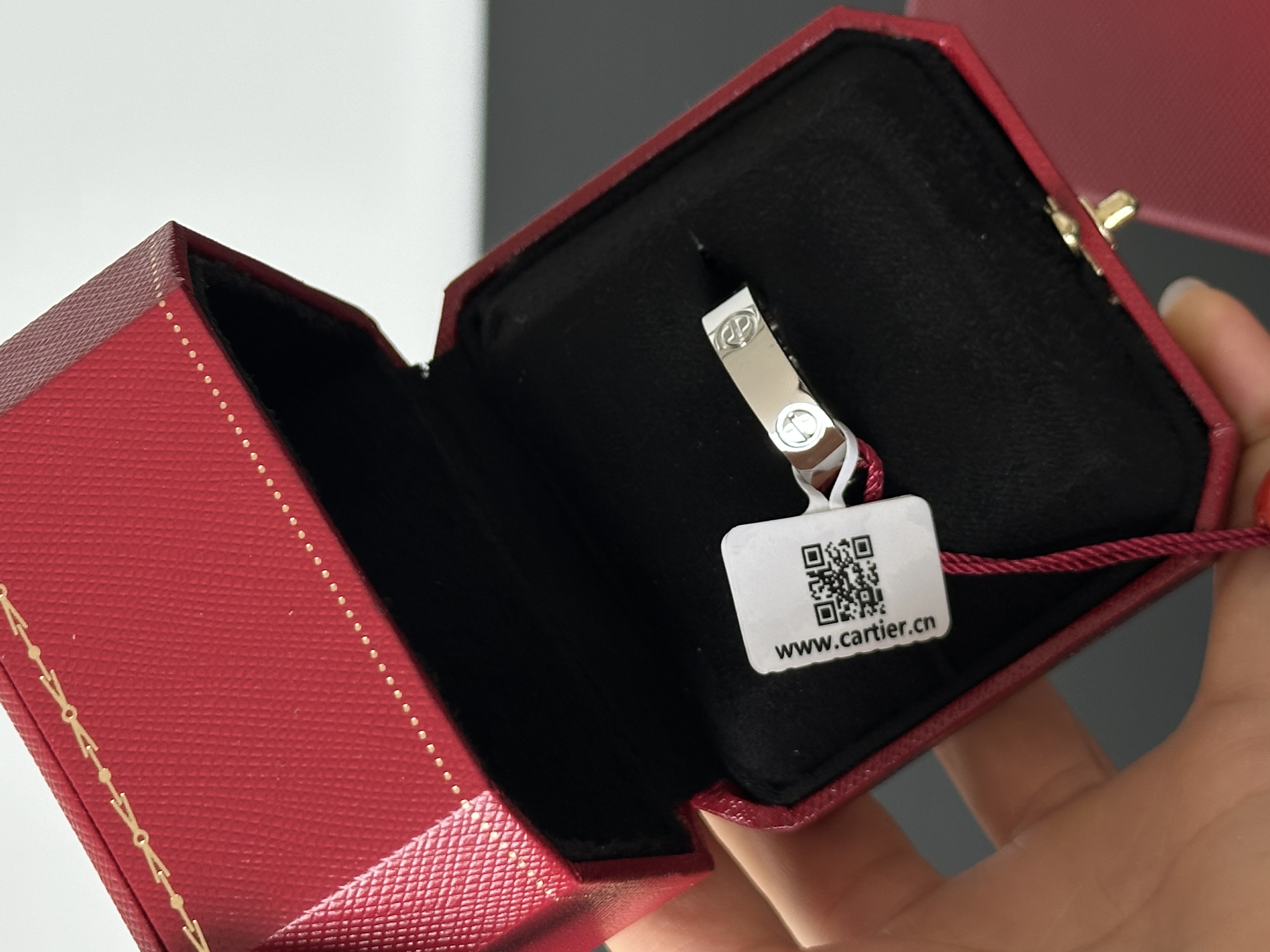 Cartier Love 18K White Gold Plain Screw Band Ring