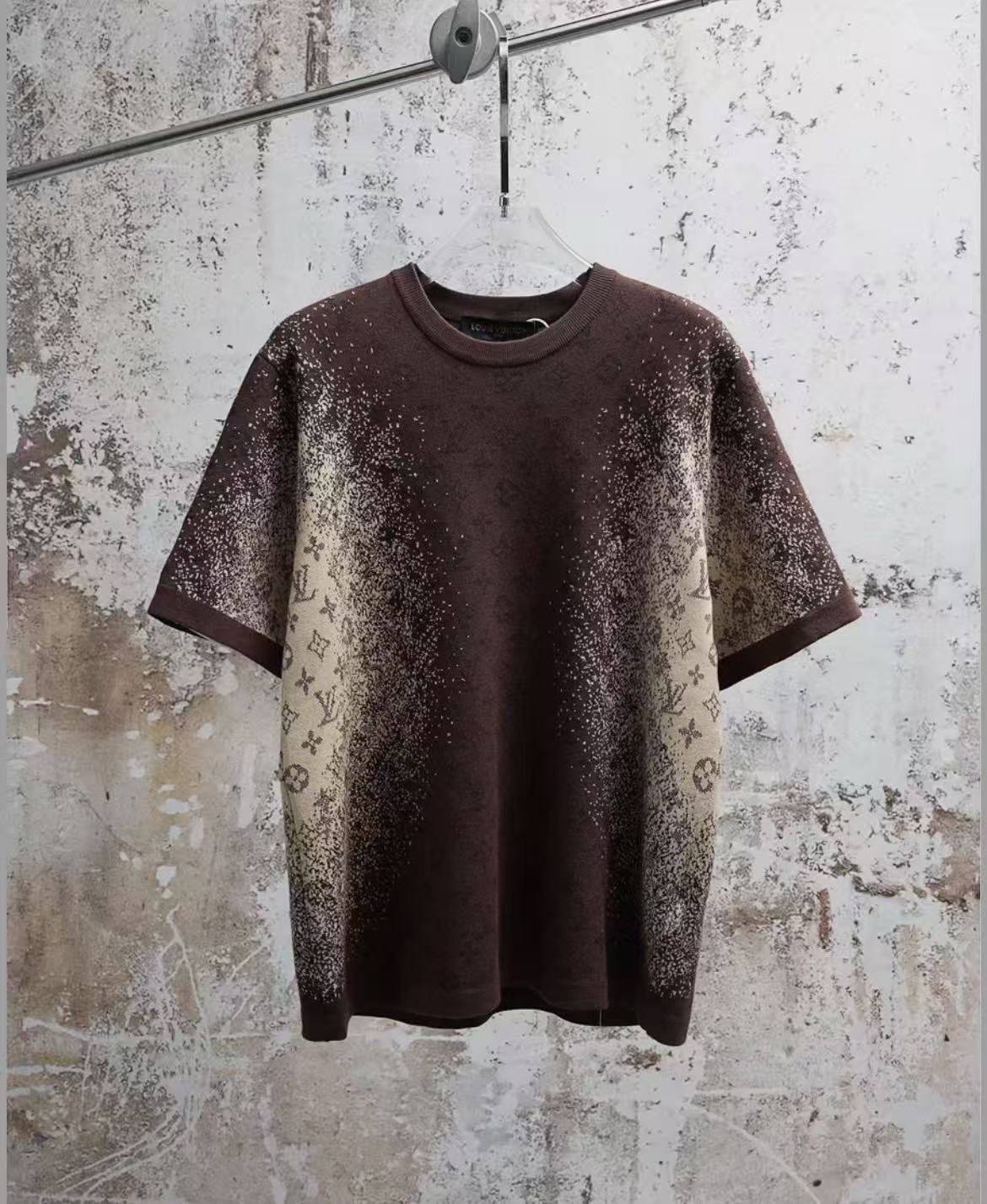 LV T-shirt