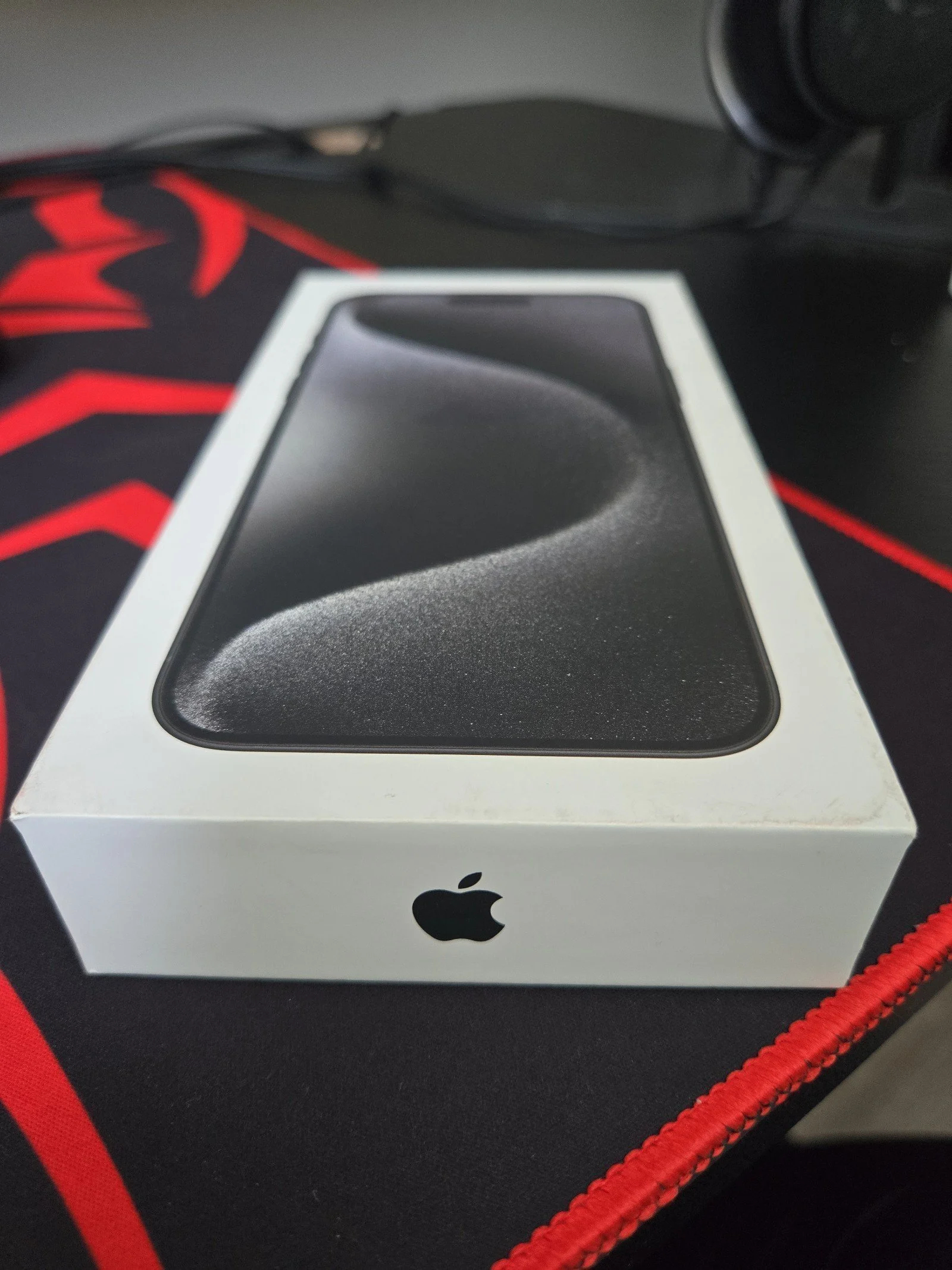 iphone15 pro max phone Apple Like new 8A665
