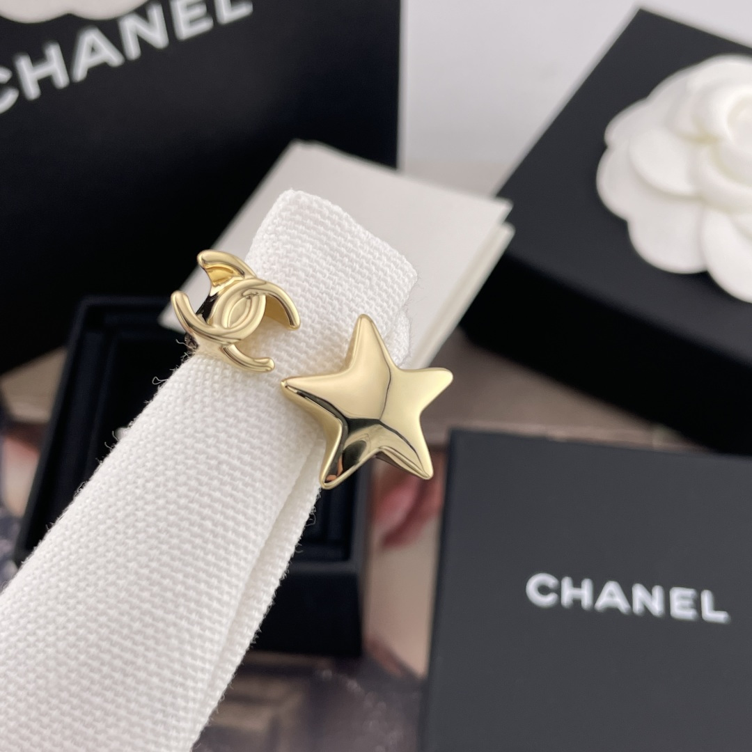 Chanel Ring